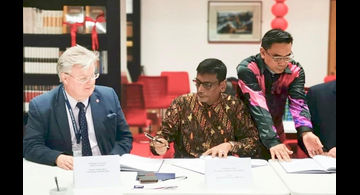 Rasa Hilang Semuanya Putus Cinta Dan Kematian Sahabat Baik Punca Berat Badan Dana Naik Artikel Gempak Sihamhamda on august from spongebob: gempak