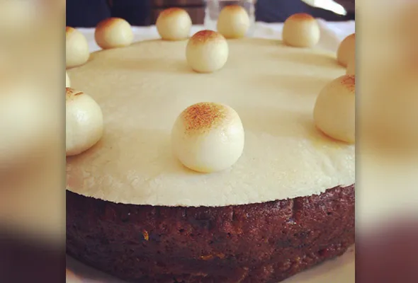 Disangka foto lucah, Instagram gantung akaun pengguna gara-gara sebiji kek