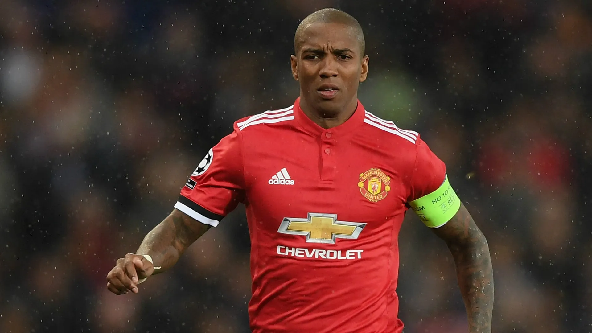 ashley-young-cropped_kf48mxpnezxn1qqmdwvffl7hs.jpg