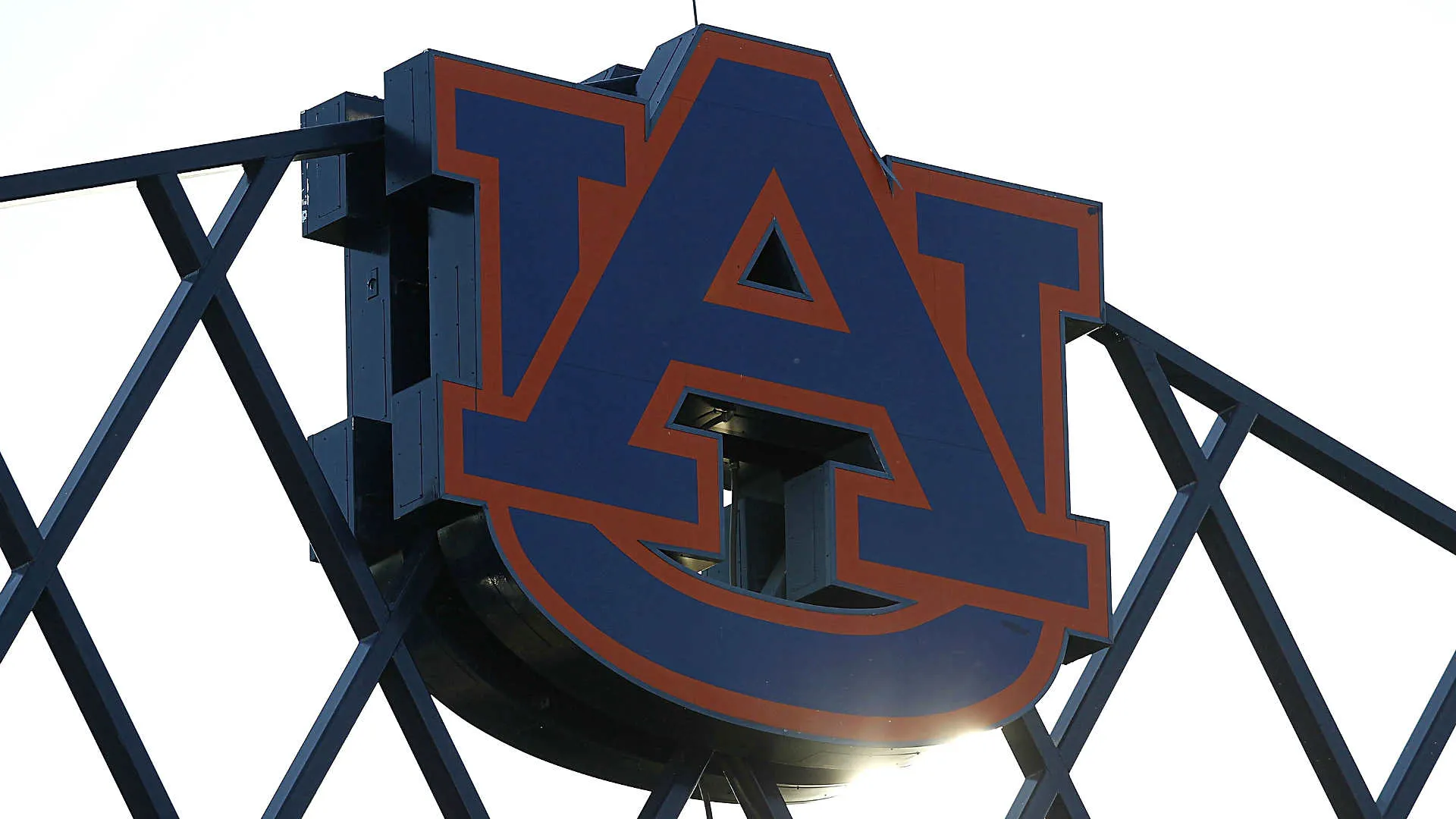auburnlogo-032216-usnews-getty-ftr_13oaz3nmh9glc1prnz7fsp2qjf.jpg