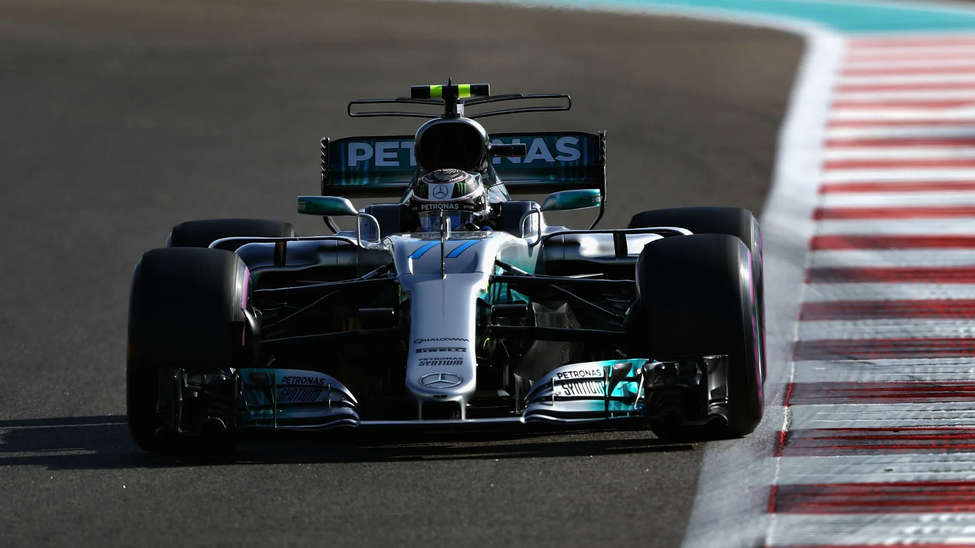 bottas-cropped_1few2f1y291d41kena8t7bvy5k.jpg