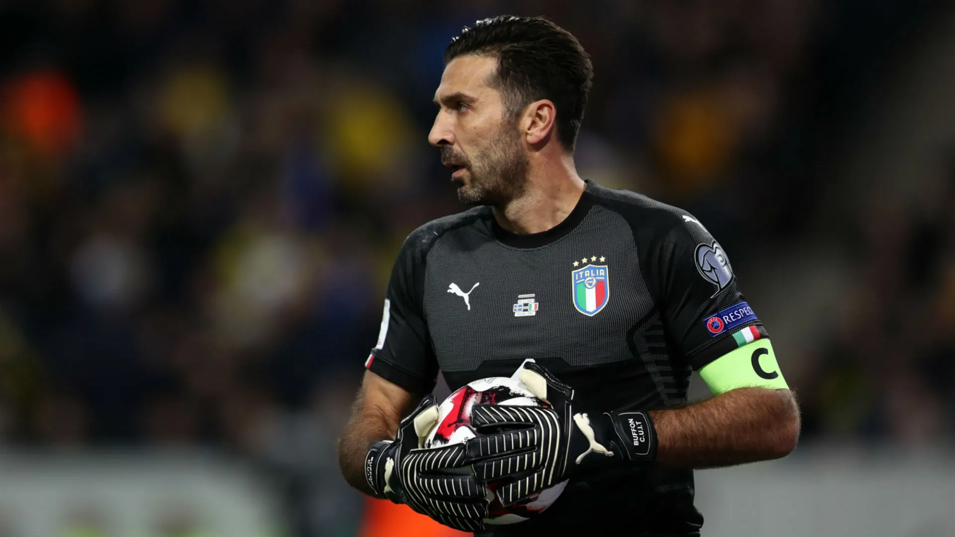 buffon-cropped_4ck4m8bnseu01edz03abr4f3q.jpg