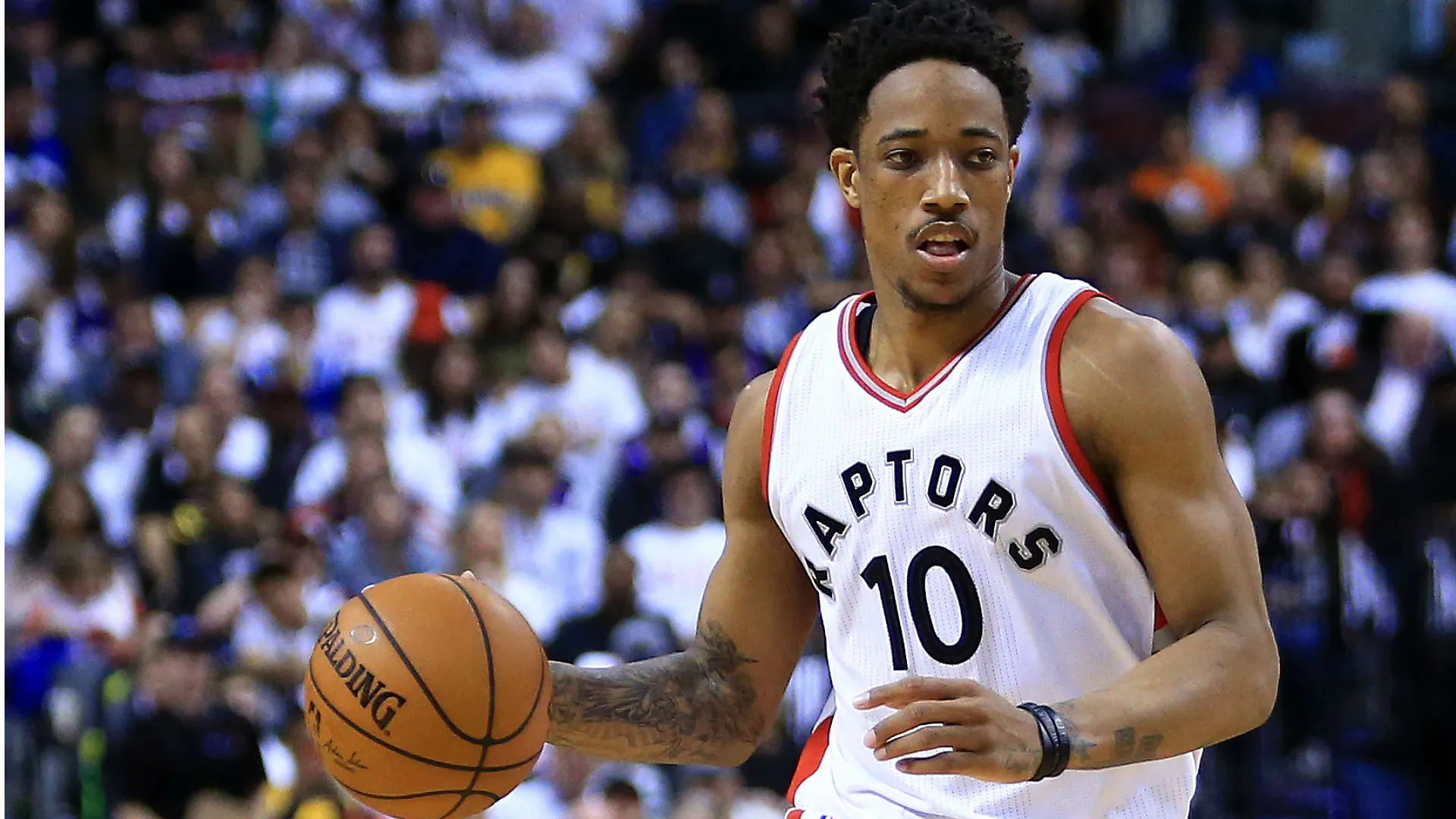 derozan-demar-111417-getty-ftr_1d66dle8qjuky15dr0g6p98k0k.jpg