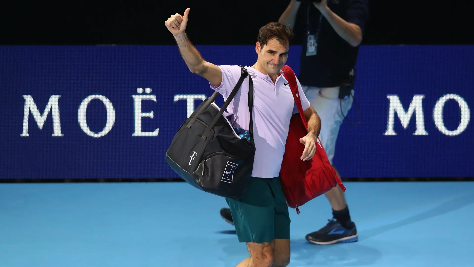 federer-cropped_1dk0y3nnnofa19j7m42hnu0pg.jpg