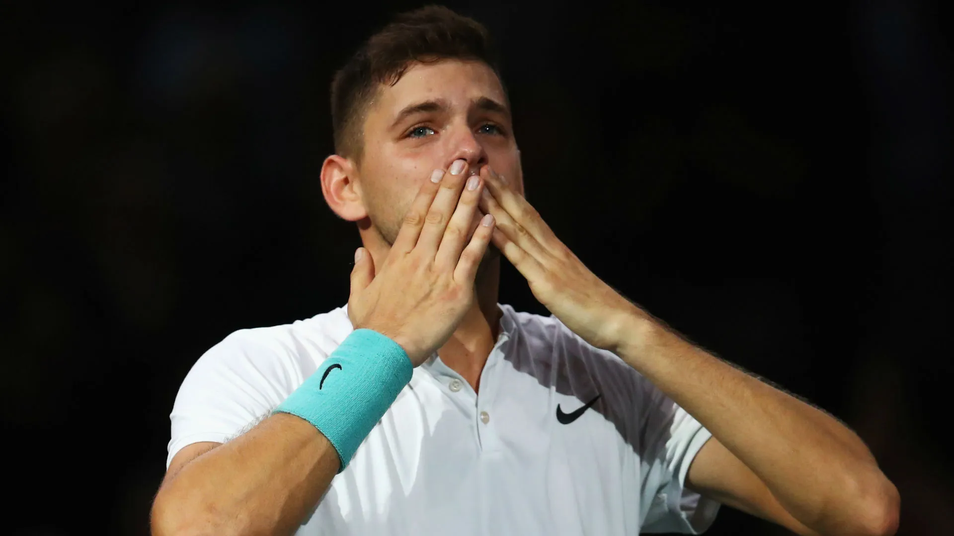 filip-krajinovic-cropped_e96eabnyqmjo1dy5cog0s8fmw.jpg