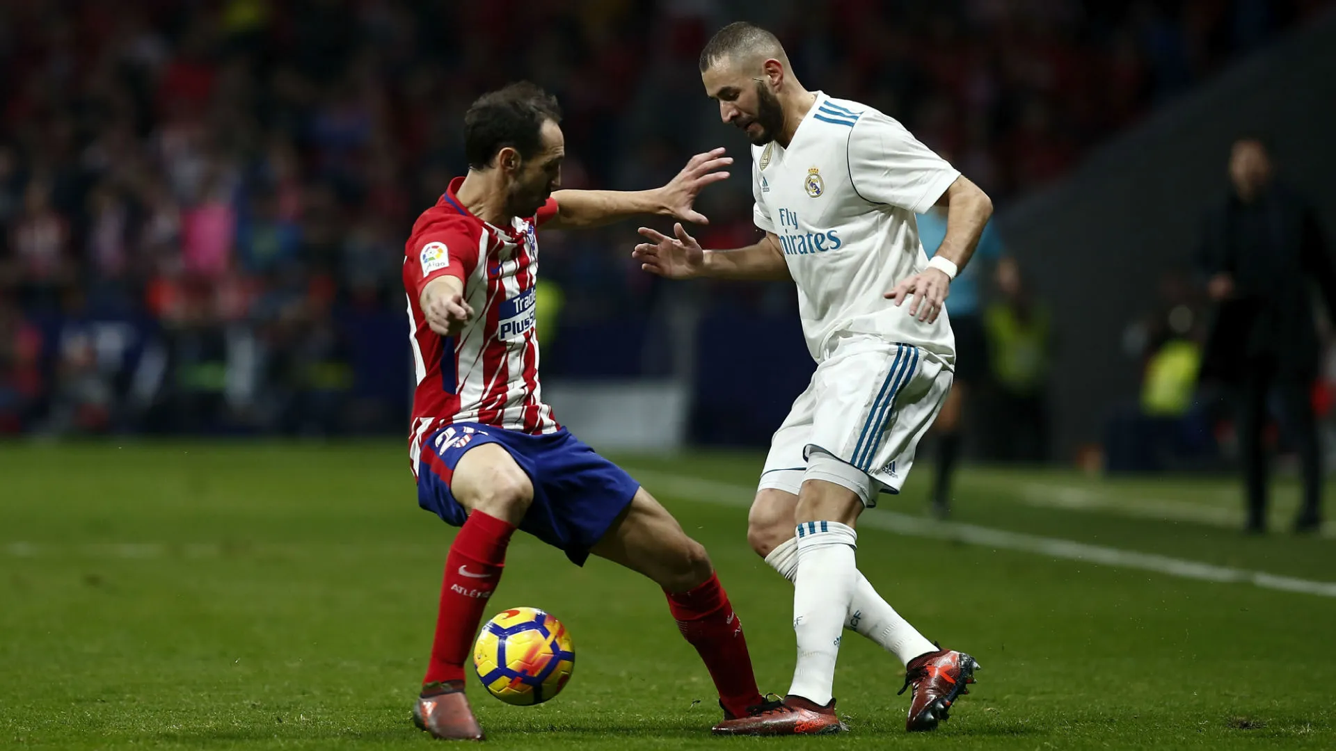 juanfran-benz-cropped_1e5b7xf1u9aep15kpsexv4woc7.jpg