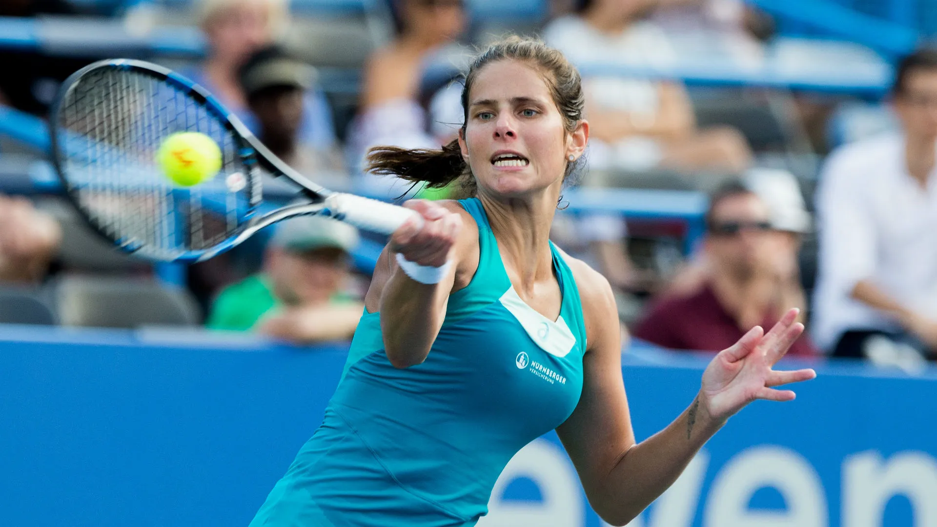 julia-goerges-cropped_nqjbtq5tfzy4143z9a0p3s7nm.jpg