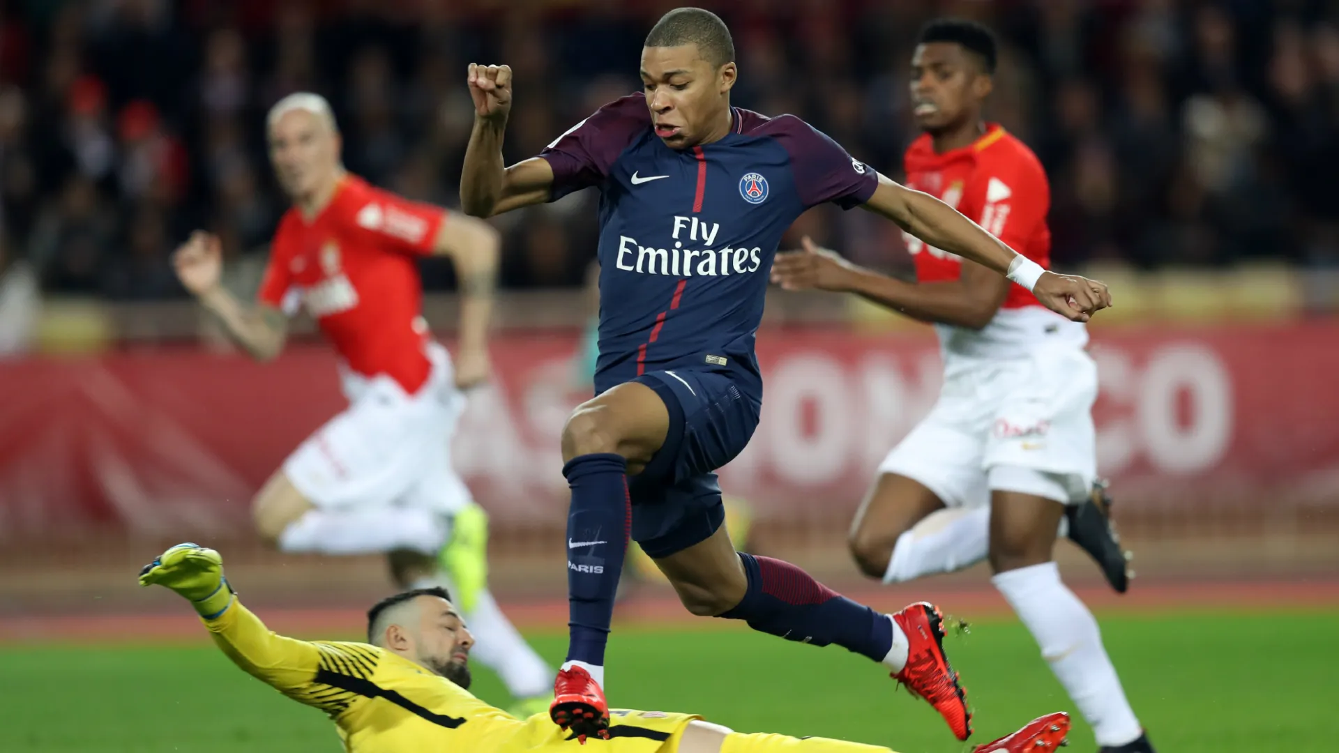 mbappe-cropped_1jcaldwjxbzri1nuvivzaxpapr.jpg