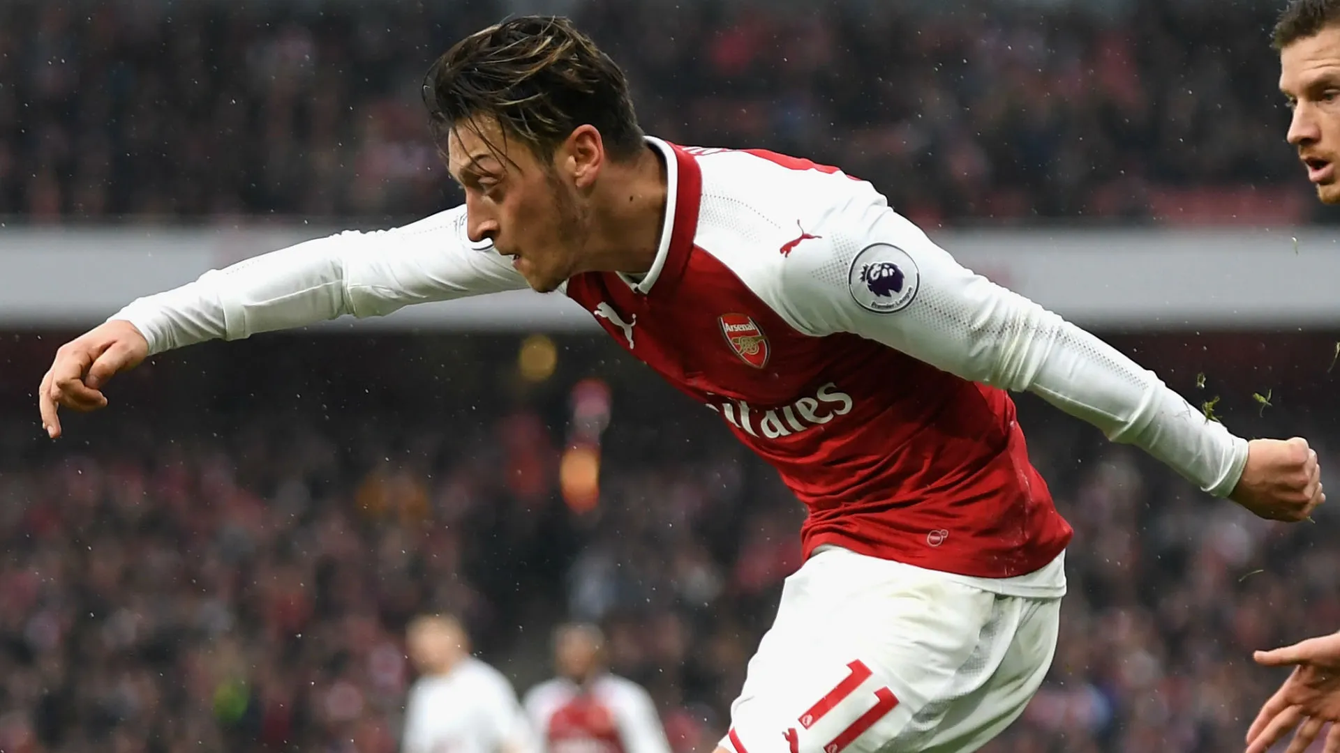 mesut-ozilcropped_16z4zhgmt8sf1daaxkkc9vlaq.jpg