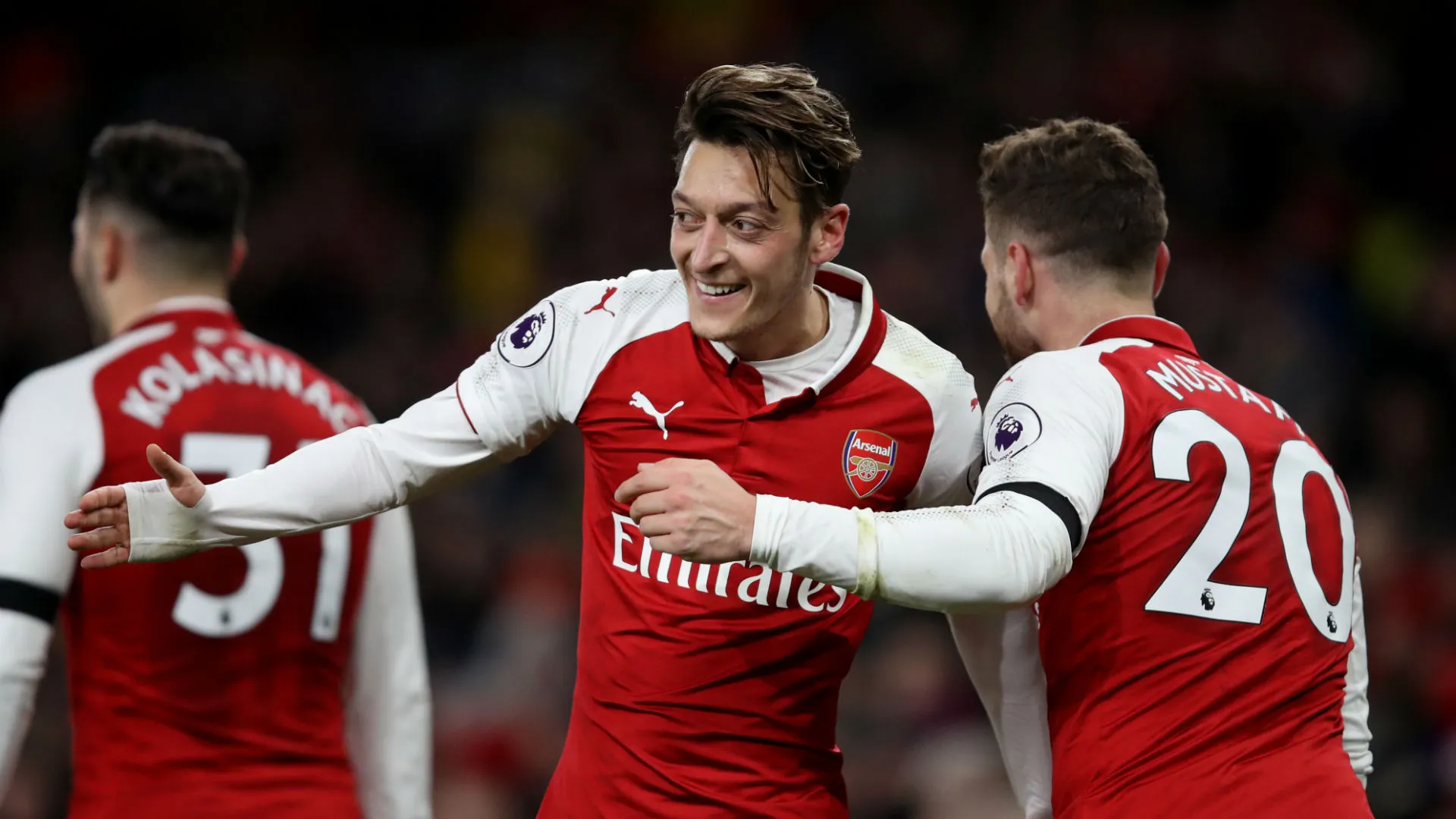 mesutozil-cropped_1355vag0tnuat1uj7tya9x4b1d.jpg