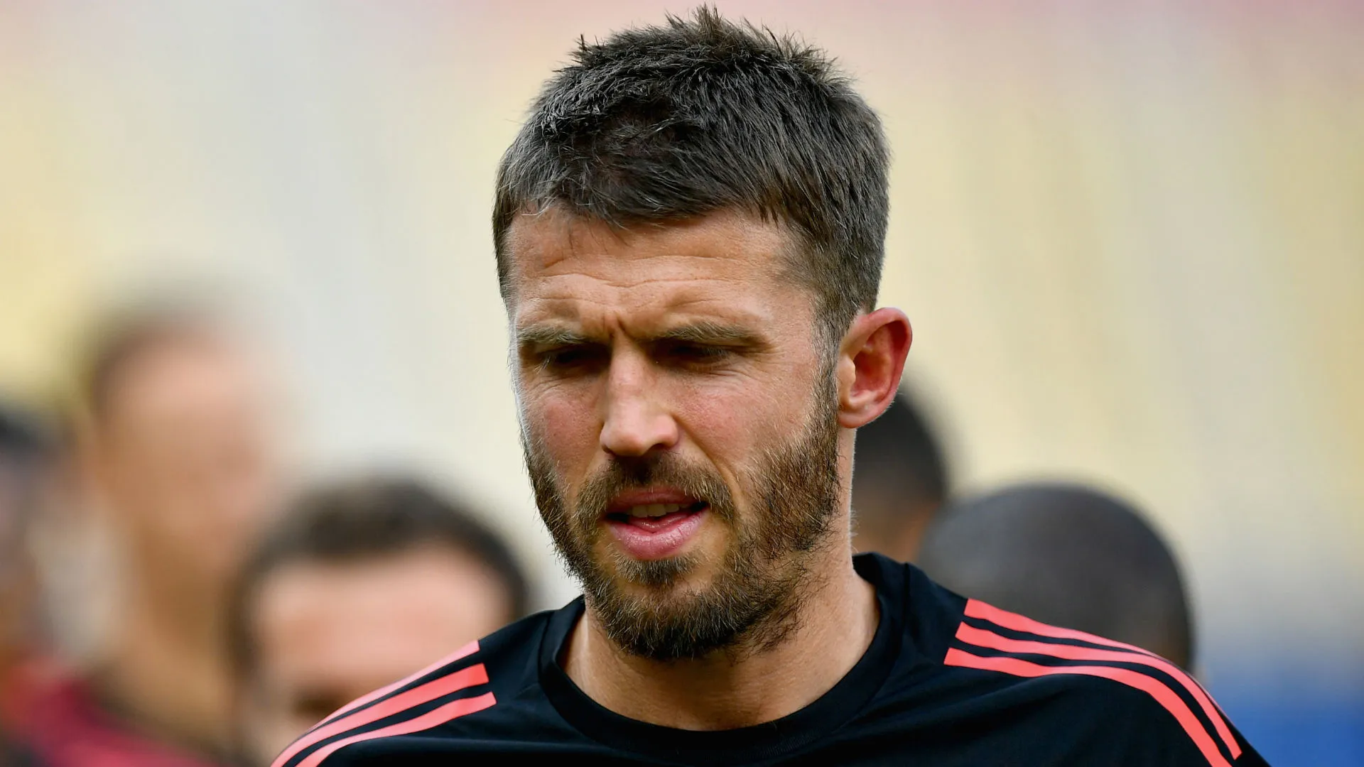 michael-carrick-cropped_etf069sqy7y1120c08cgug3ro.jpg