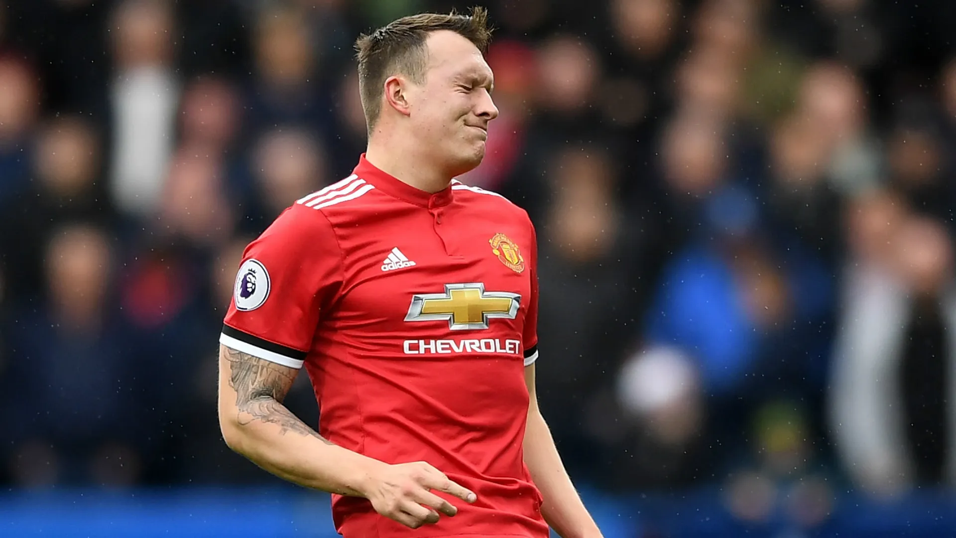 phil-jones-cropped_1d8iu4bgnfb2t12mp6ykdzrxcp.jpg