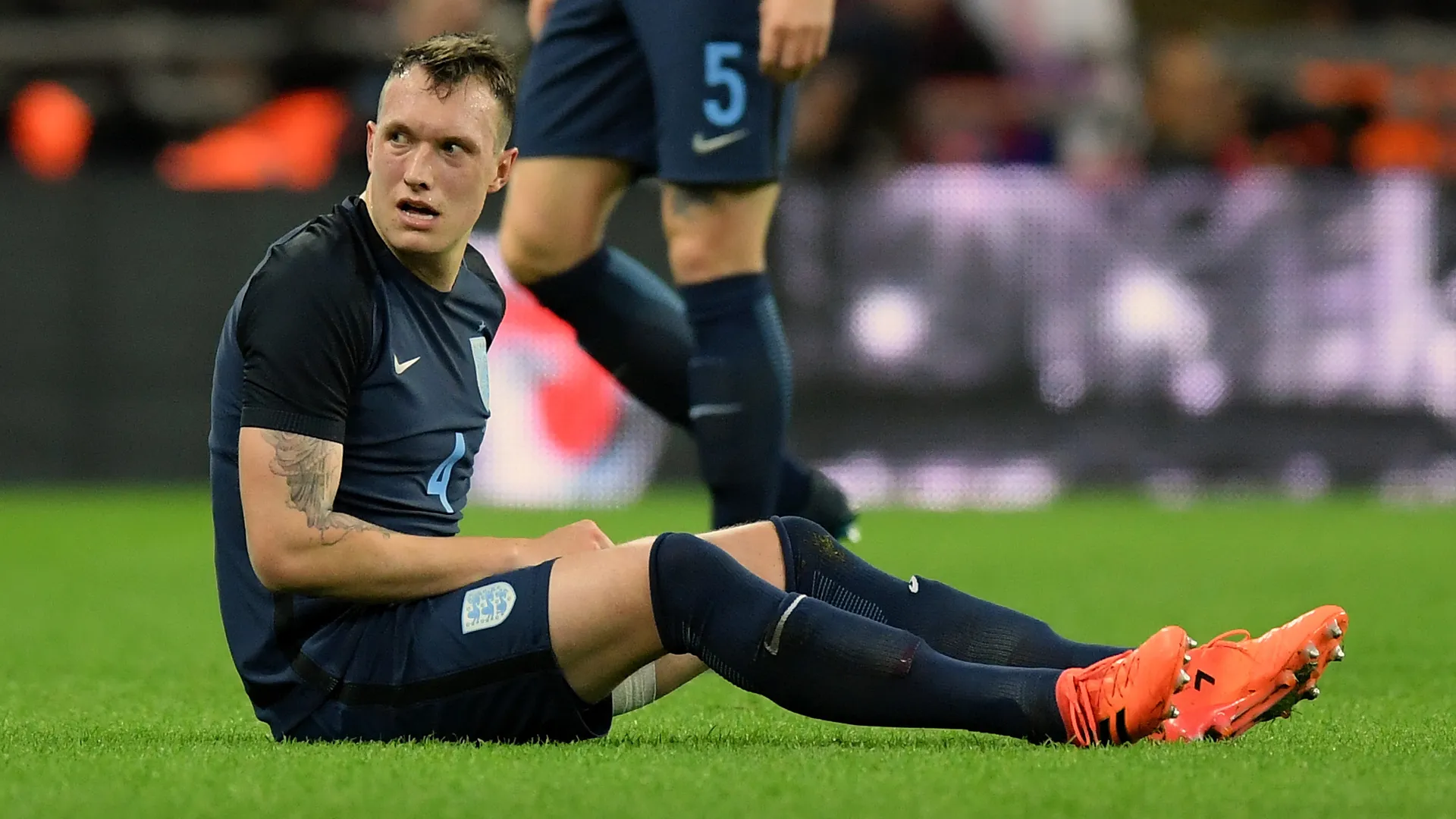 philjones-cropped_1nolkk8hsauuu1raev72pqgl3p.jpg