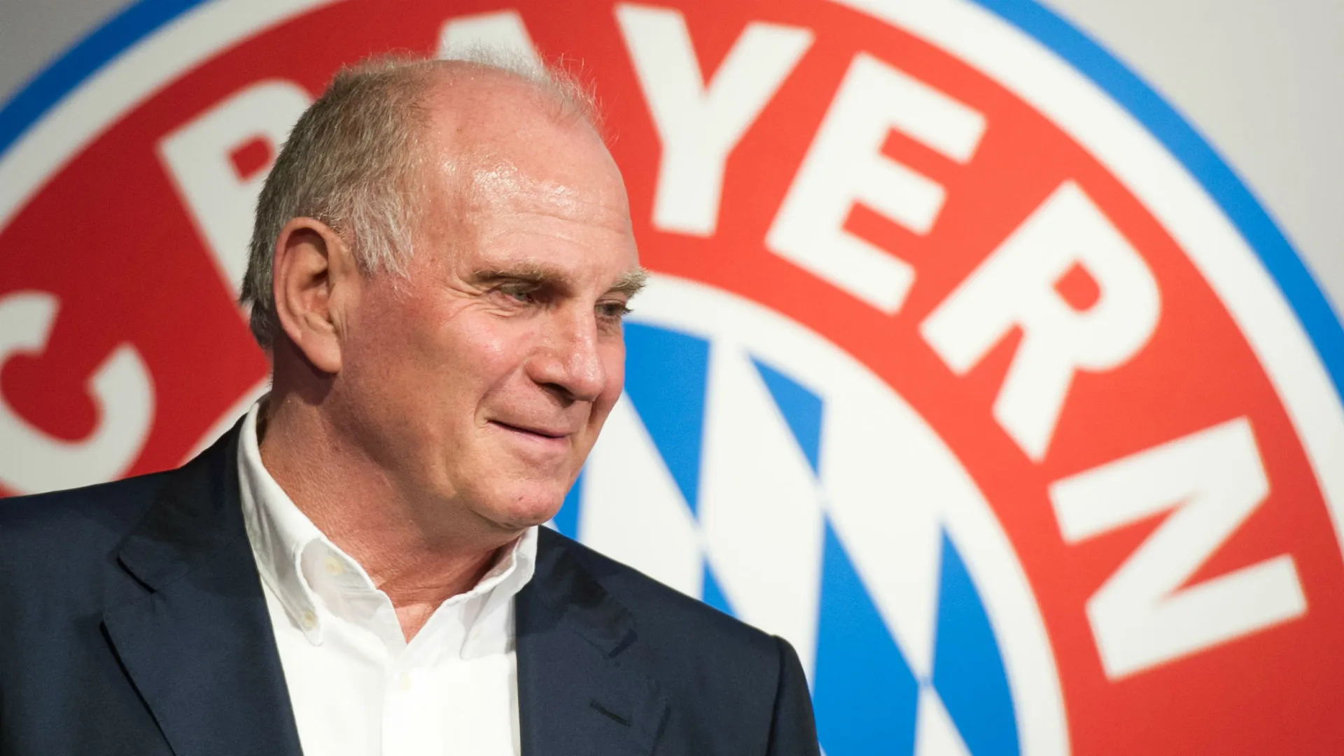 ulihoeness-cropped_1xoo27uc45hhu196jf1qz55wi9.jpg