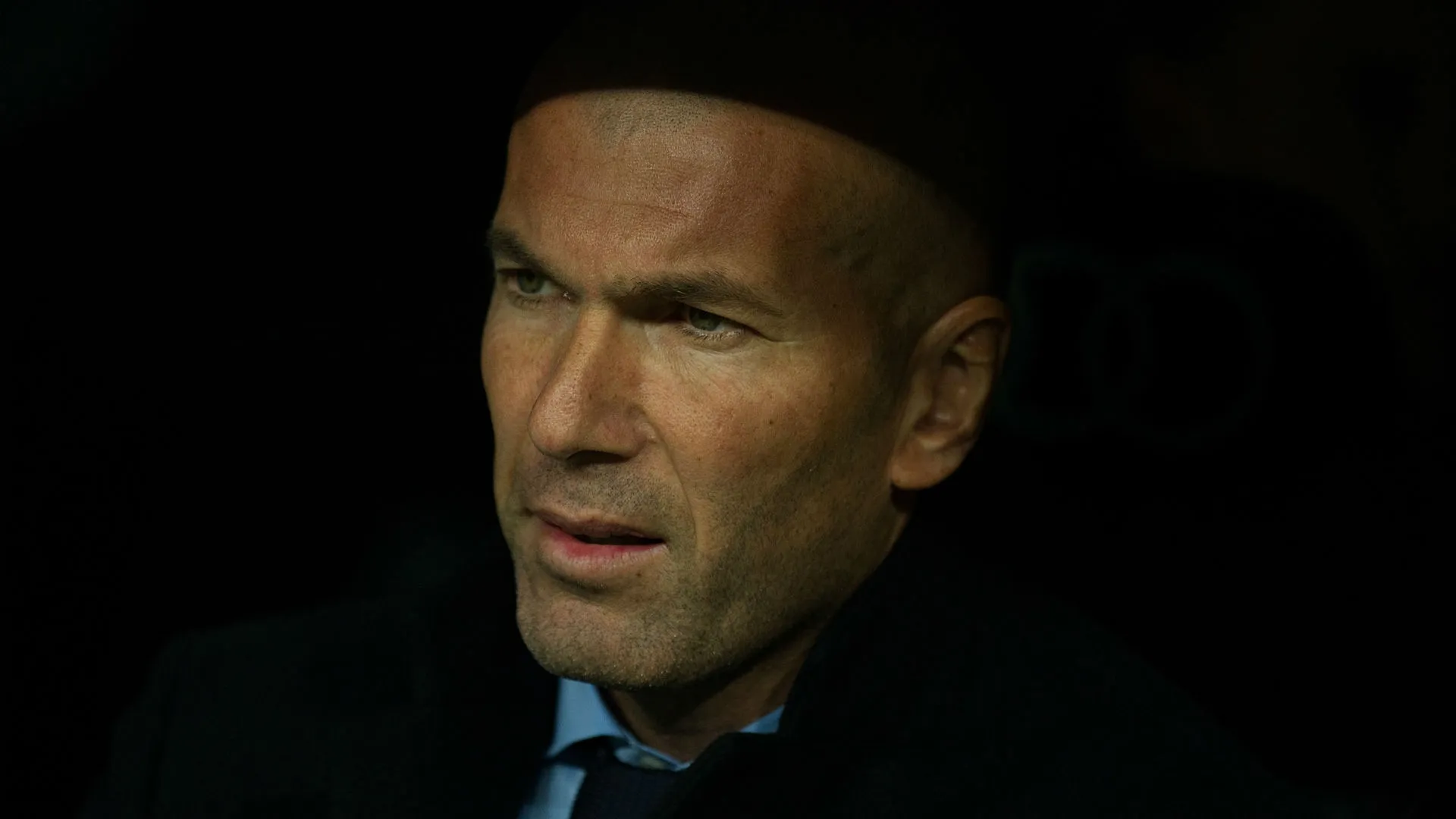 zinedine-zidane-cropped_tsn8oo3rzl5c1fh38kuabixgl.jpg