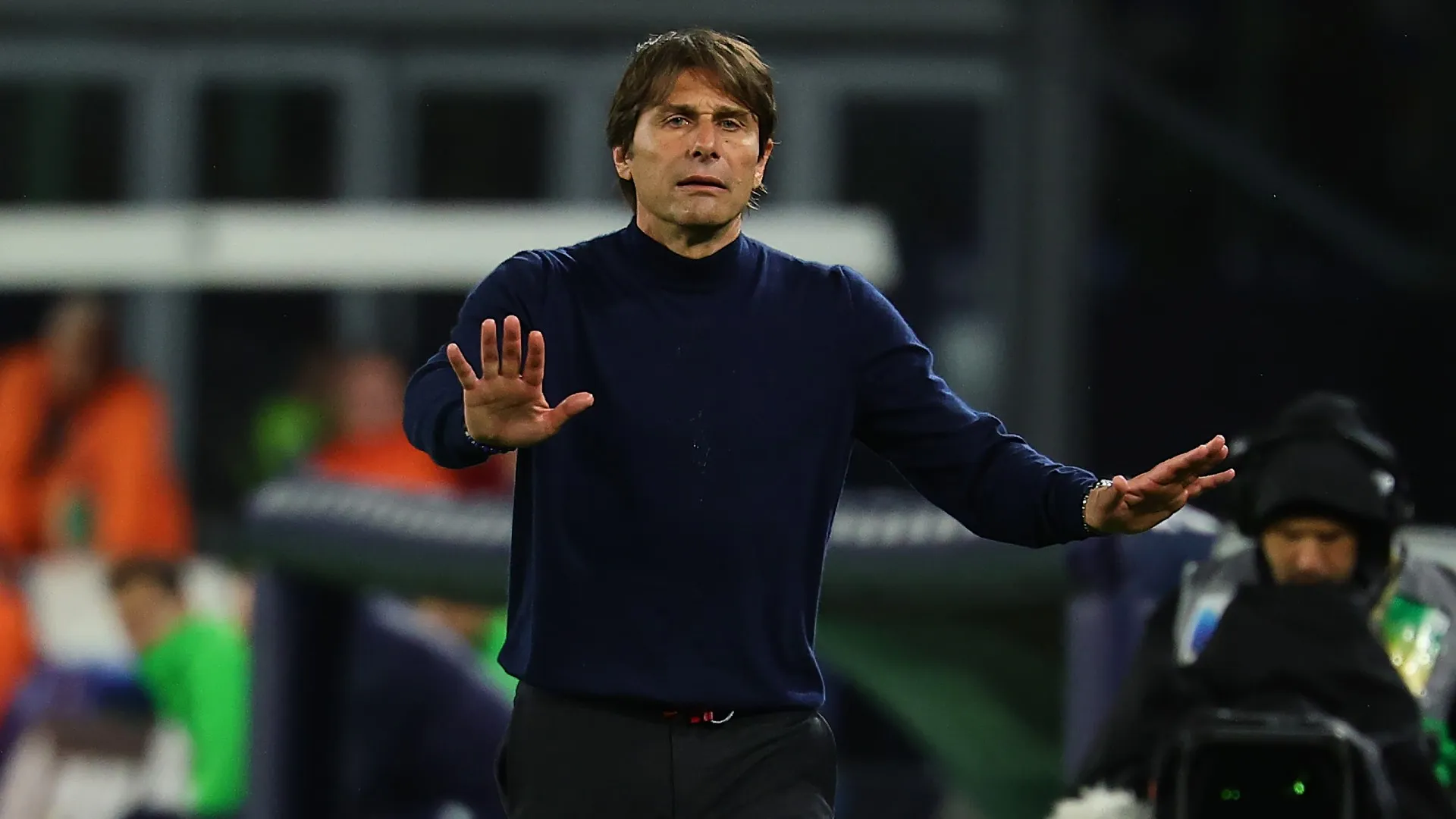 conte_18t9ygsesclr31er7g5qosgrxx.jpg