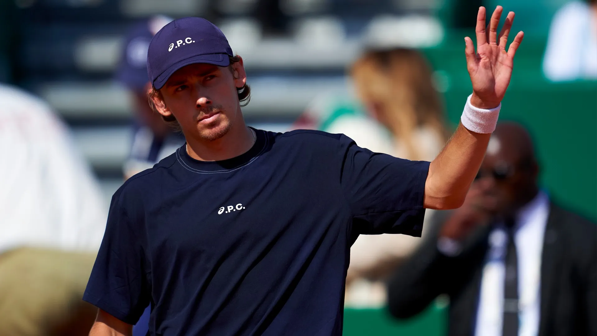 de-minaur_18fgs59sn95wj1ofet5wimfmyt.jpg