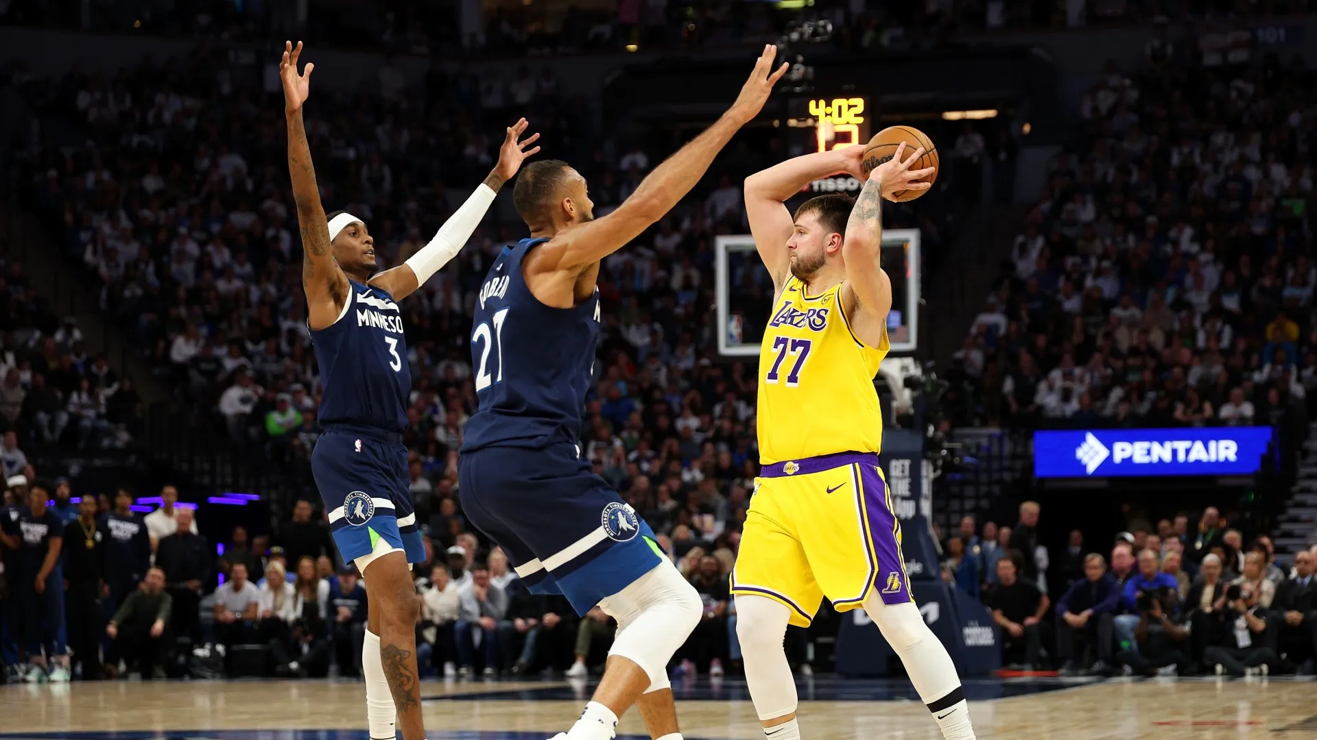 doncic_1k1f796qr7nts1uqfjbsiyxzkv.jpg