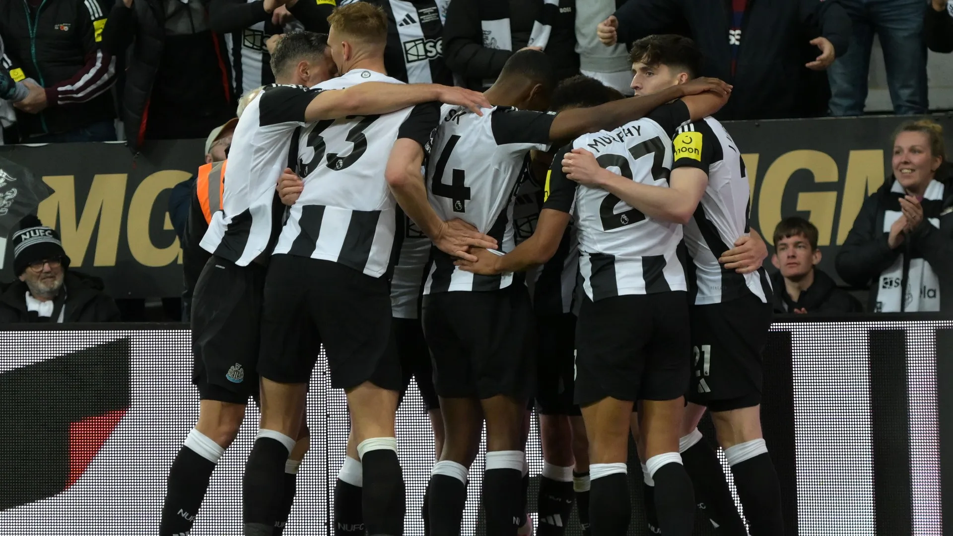 newcastle_14a9nsixntg1x1g7458nr2x5m7.jpg