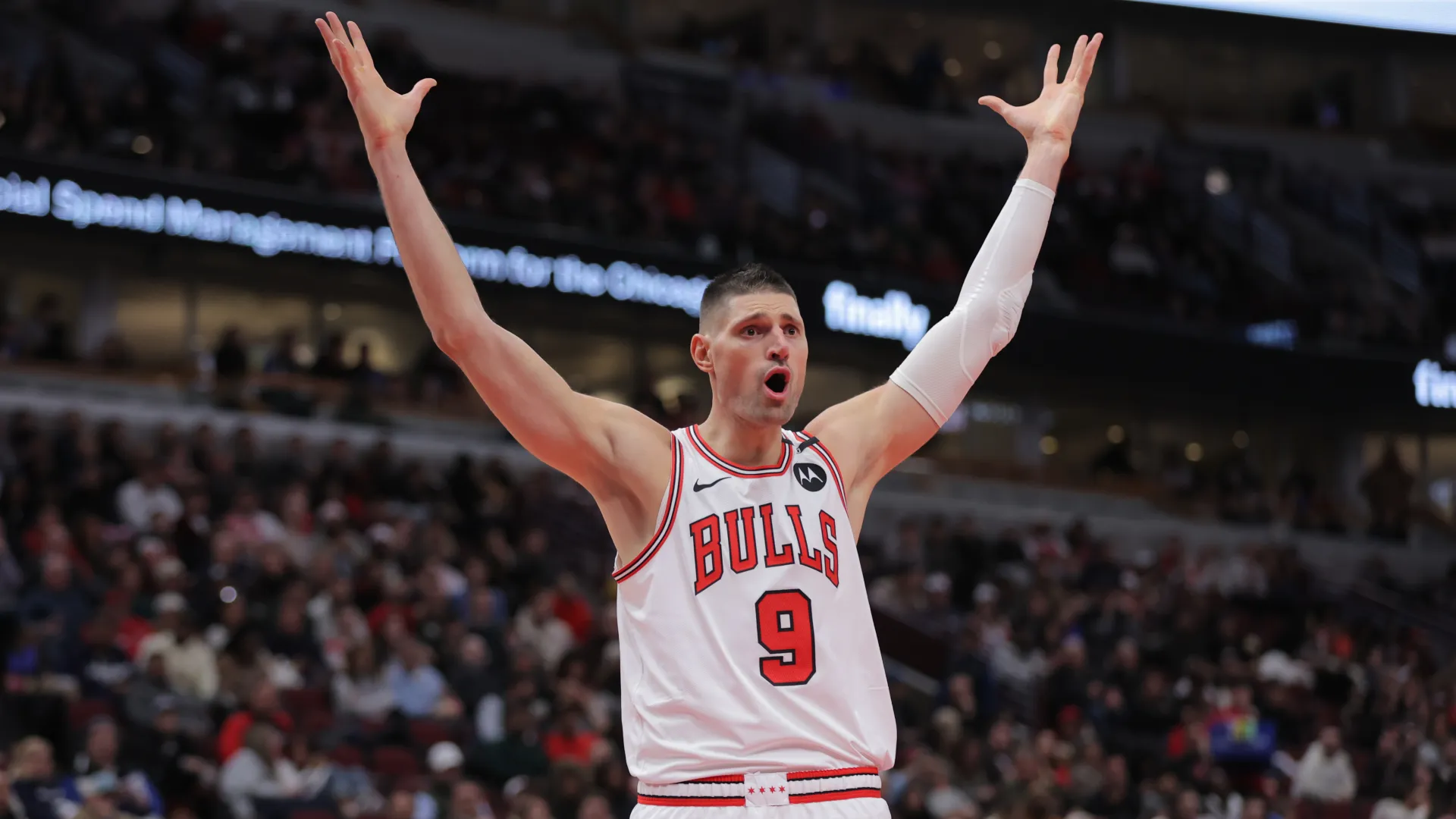 nikola-vucevic_jtcxj34m8czi1t5wpt3q7169d.jpg