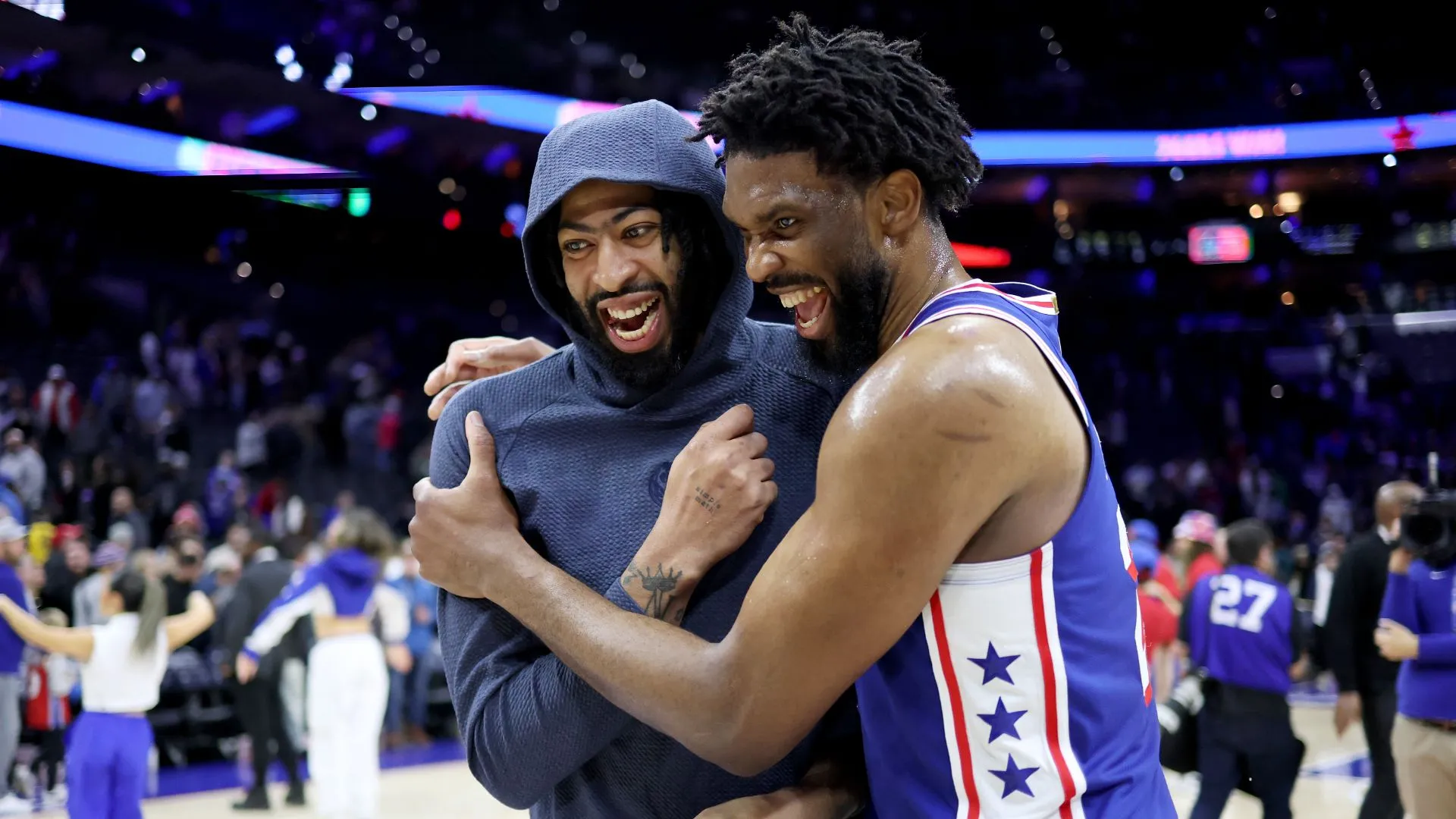 anthony-davis-joel-embiid_1250bnf4nyj601f7b2rh8fgvy1.jpg