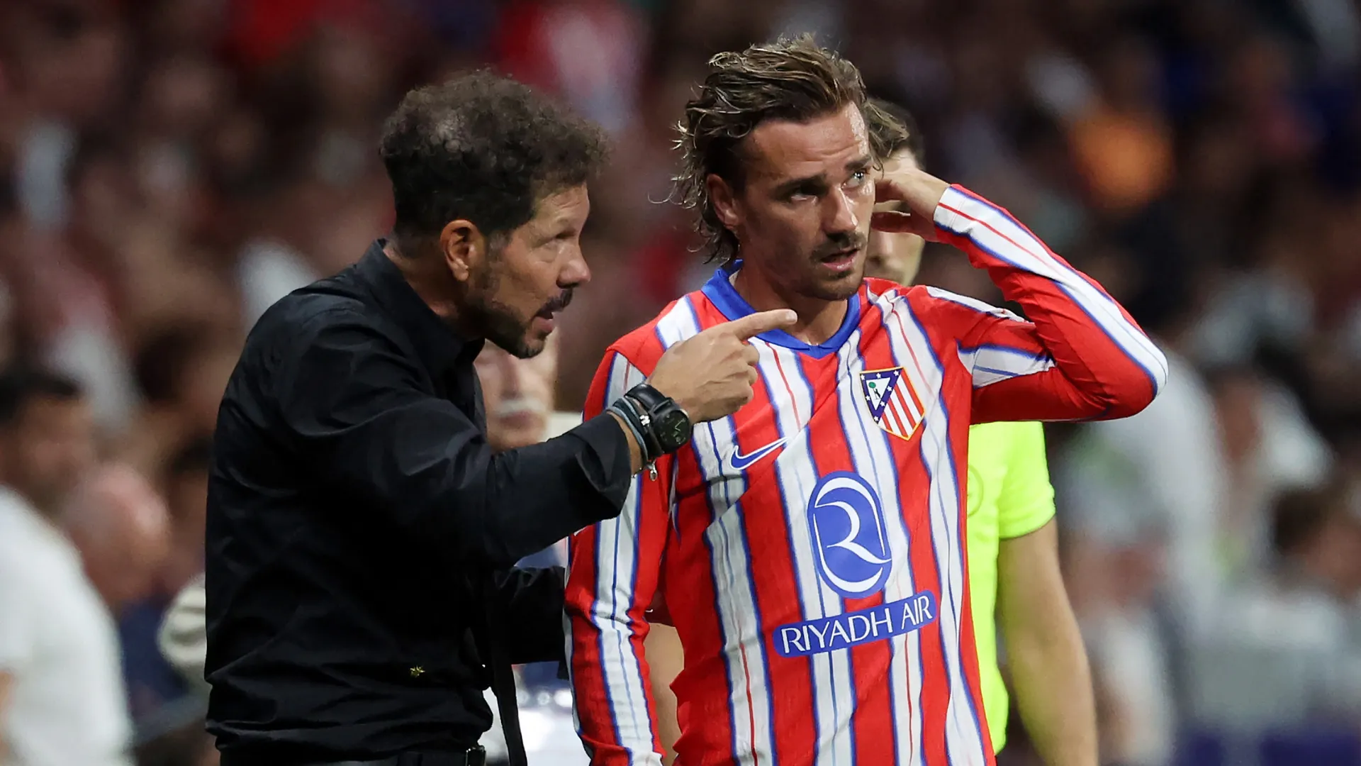 antoine-griezmann-and-diego-simeone_1jtq7kfic2dd11lylvjfxyrpqh.png