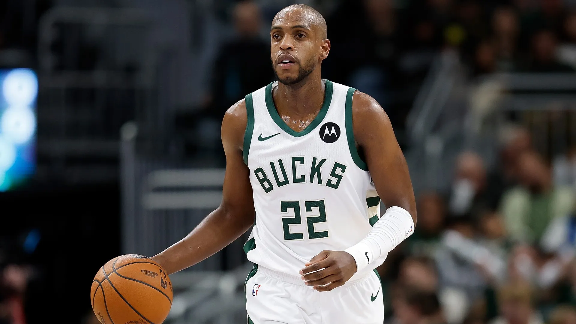 khris-middleton_175mmcw3rm3g1e0frztfkyg3f.jpg
