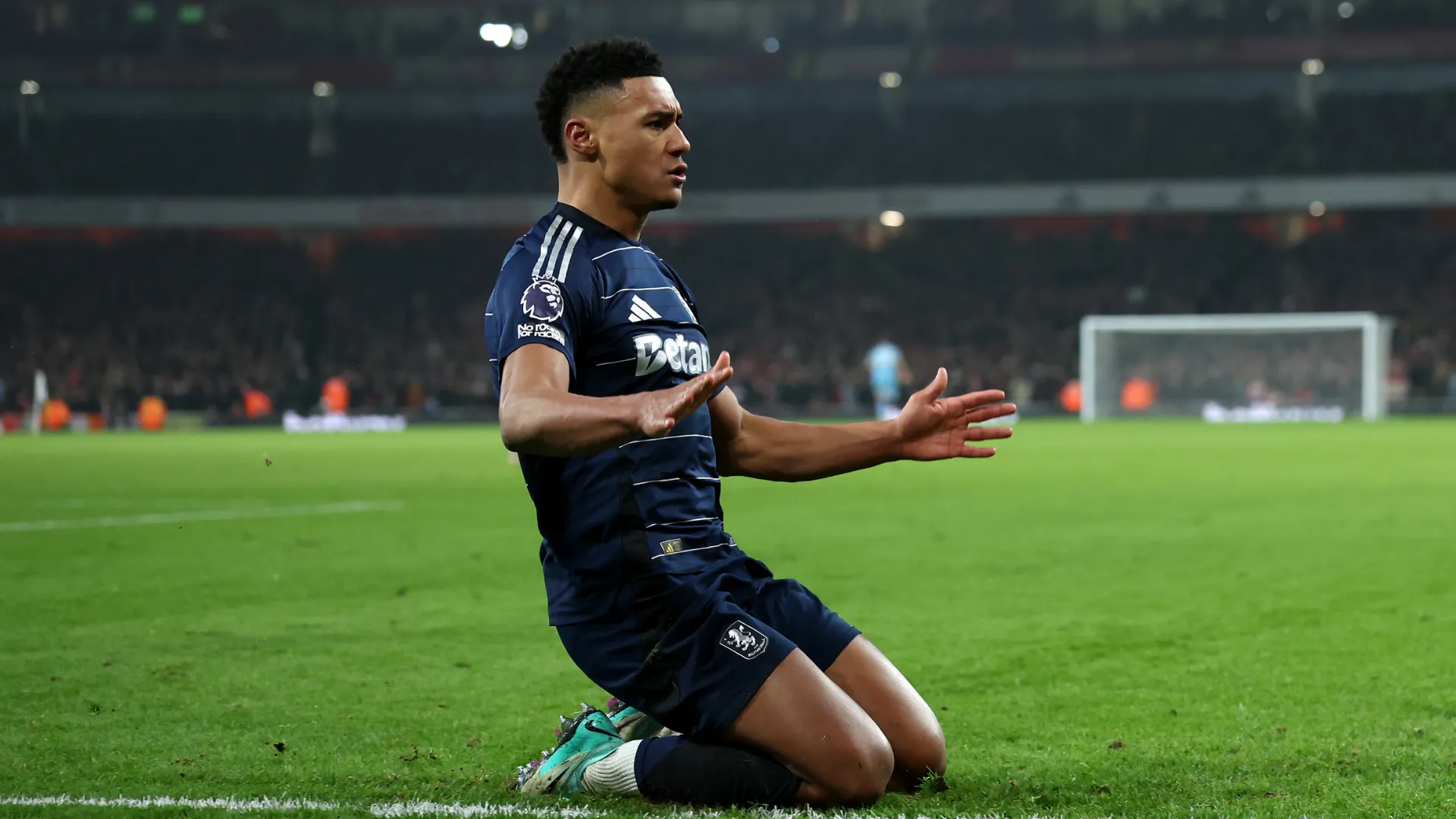 ollie-watkins_15mh6iq0e6r311i8e58z3xnnb4.png