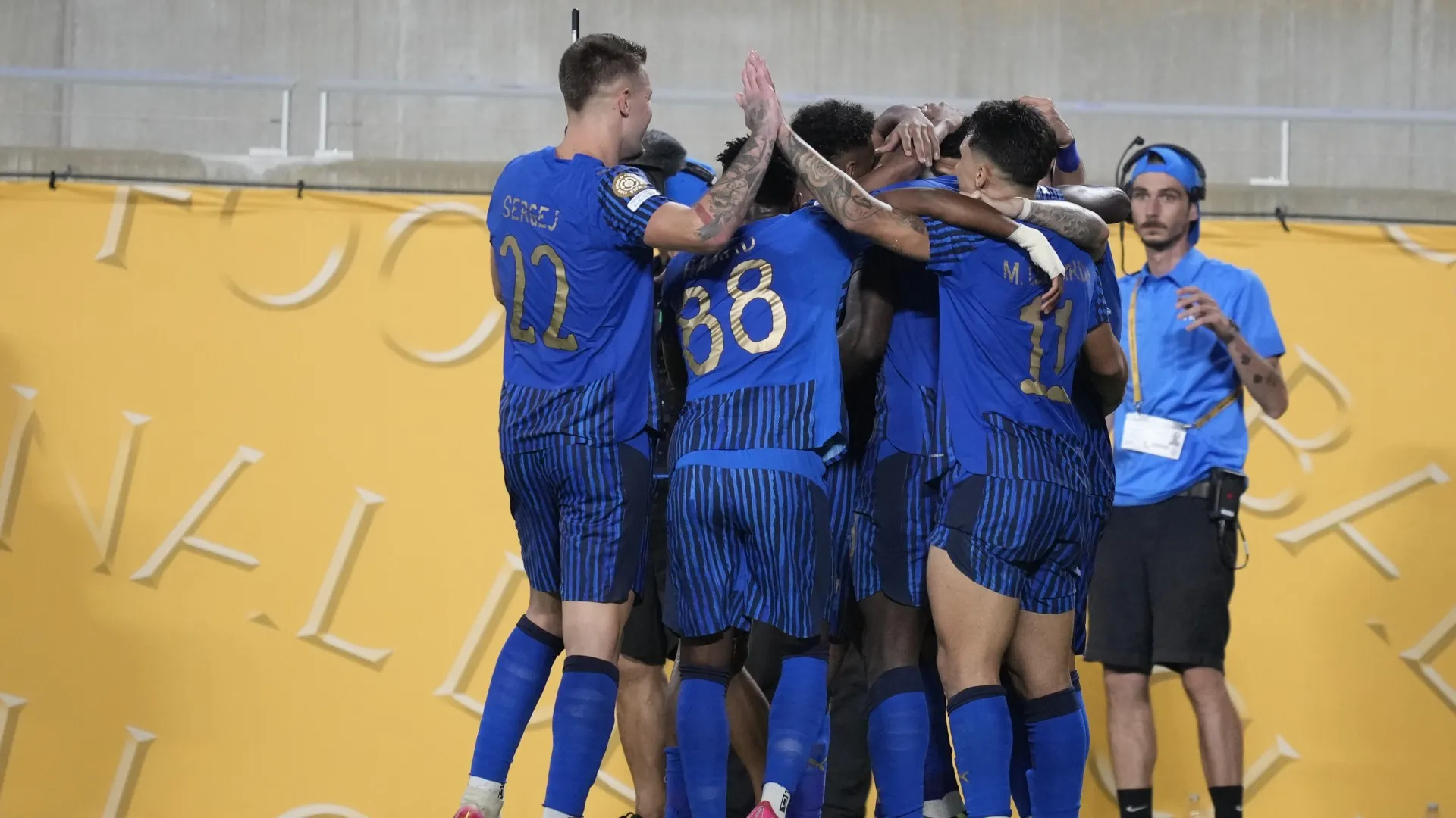 al-hilal_16zwe7te4k0jc1inw3agktp84b.jpg