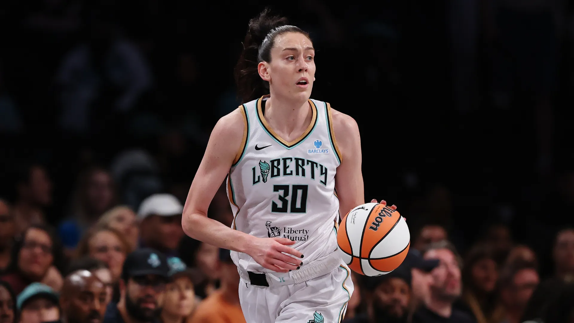 breanna-stewart_1ltpxyvb8nkbm1o99p9xx8dwk0.png