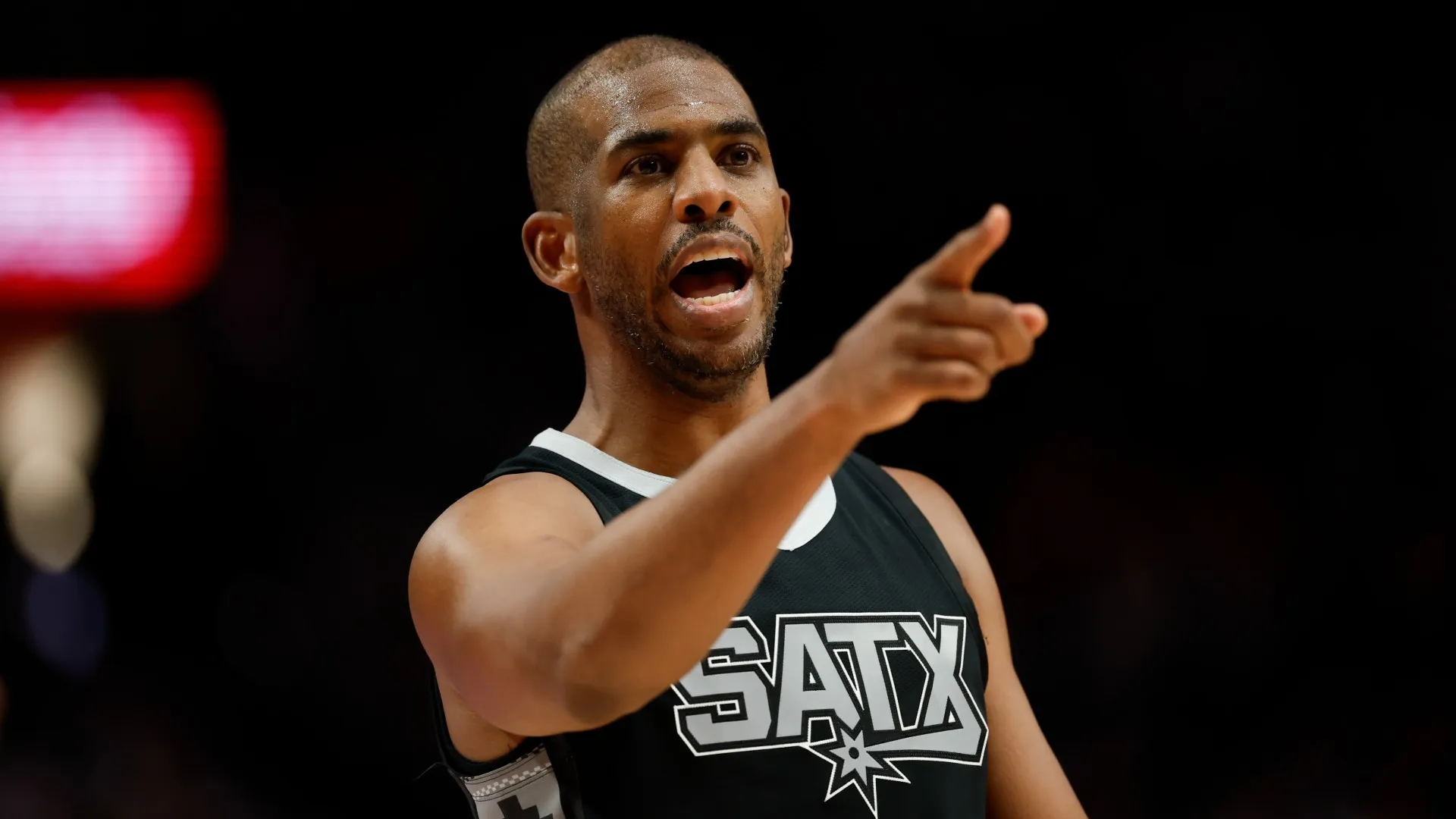 chris-paul-clippers_1bv61rn4lfvsq1nzzb2k0k5pin.jpg