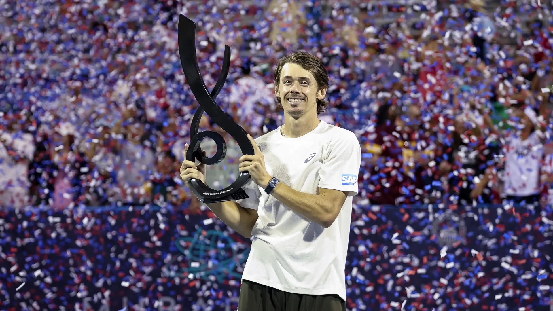 de-minaur_18yvw53x7bmso1t367yo97lvah.jpg