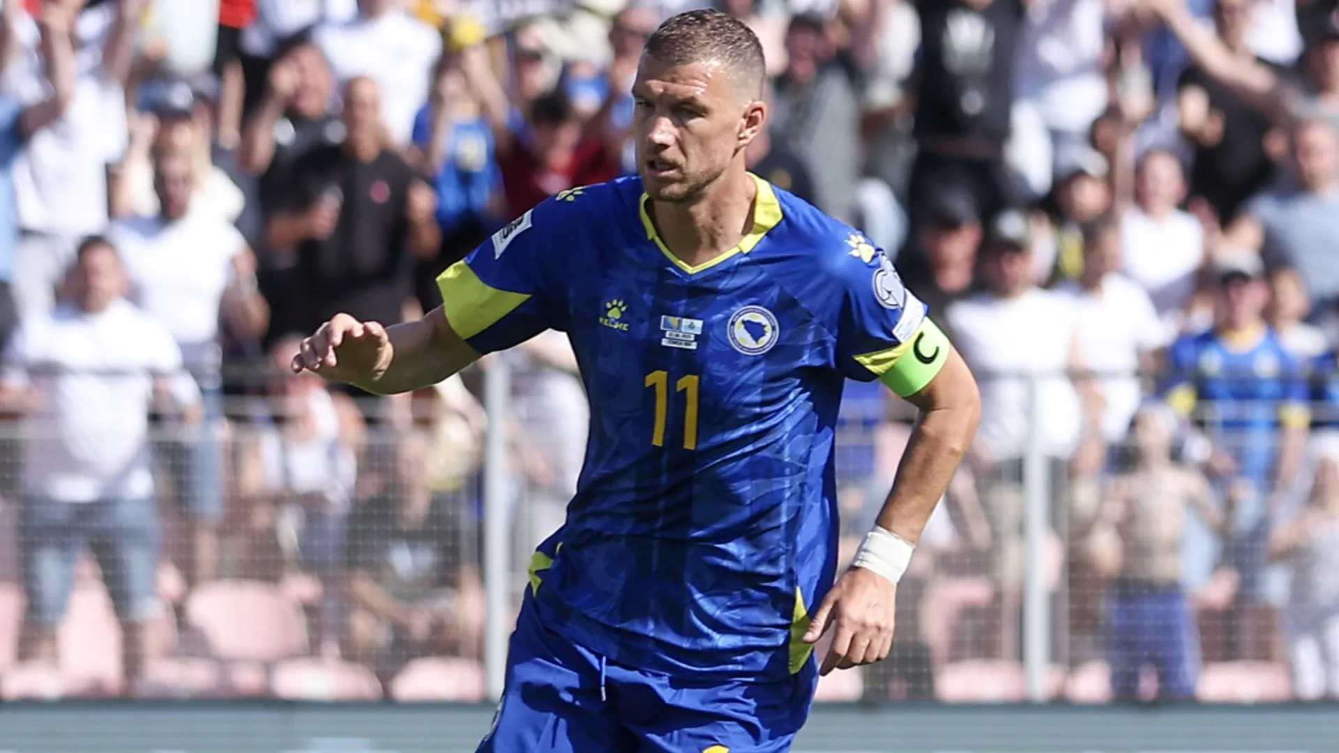 edin-dzeko_1mb8ez7qnjnfw1s1g1ch7wqr8f.jpg