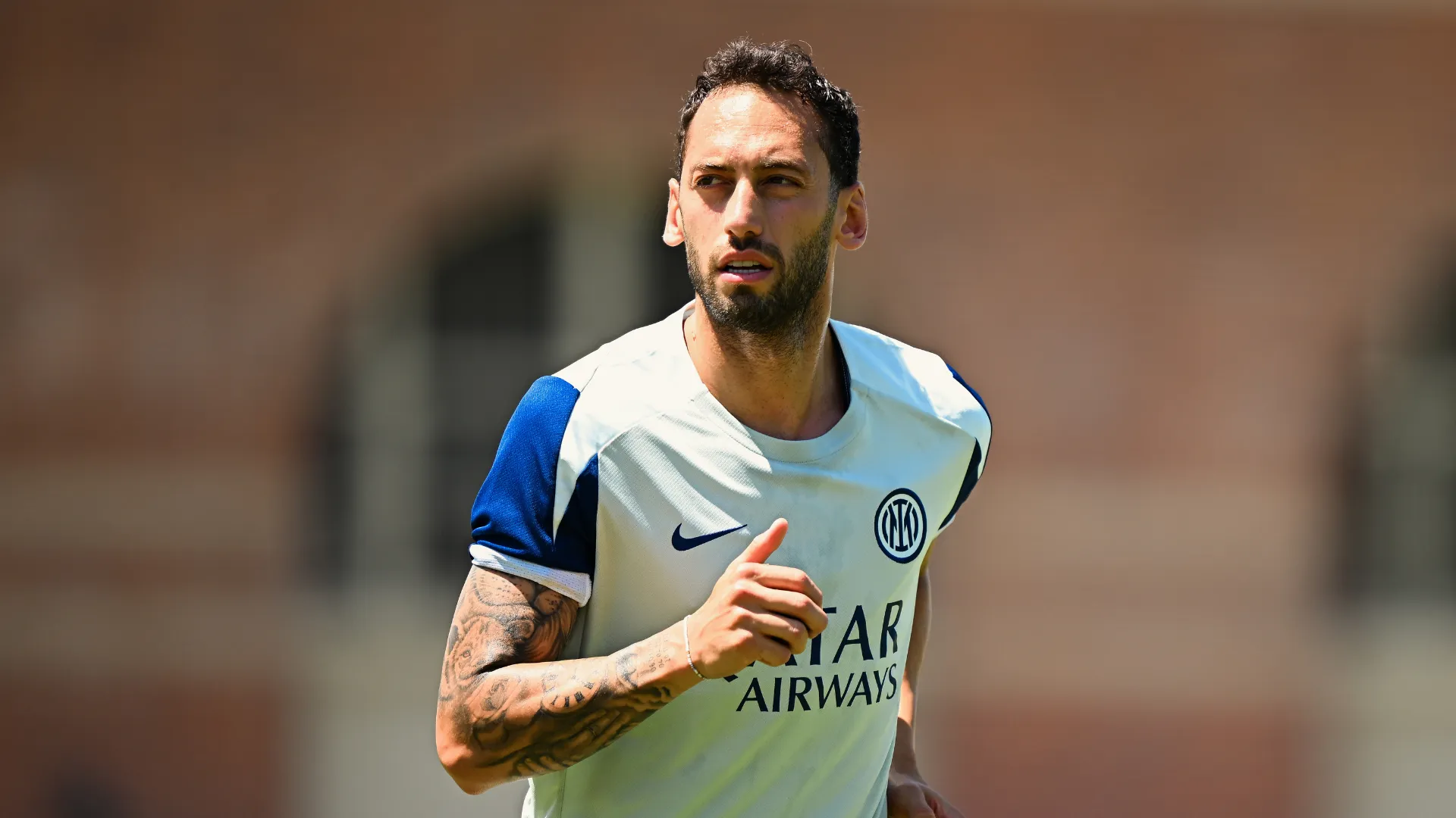 hakan-calhanoglu_mto93mybagde1o0tayihfsfae.png