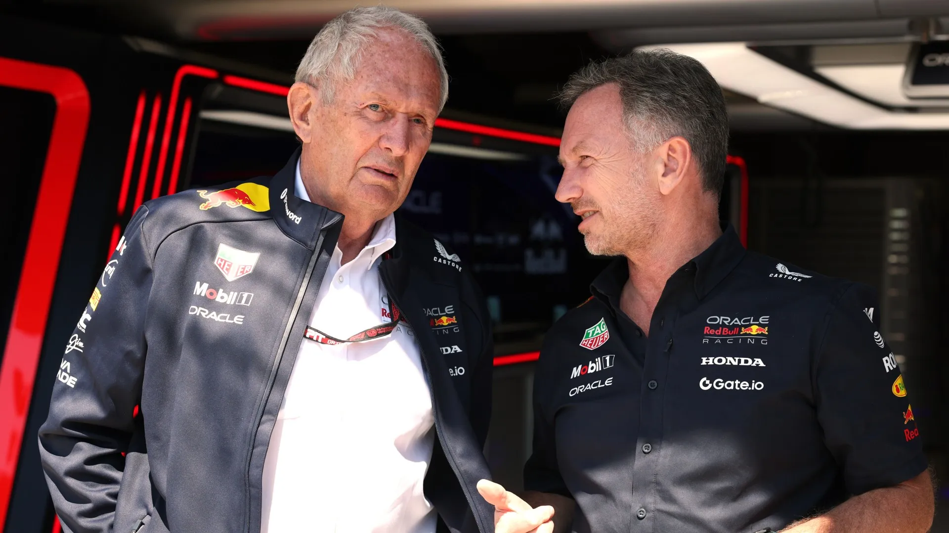 helmut-marko-and-christian-horner_looxiut9j8aq1u63ac03y0a7h.jpg
