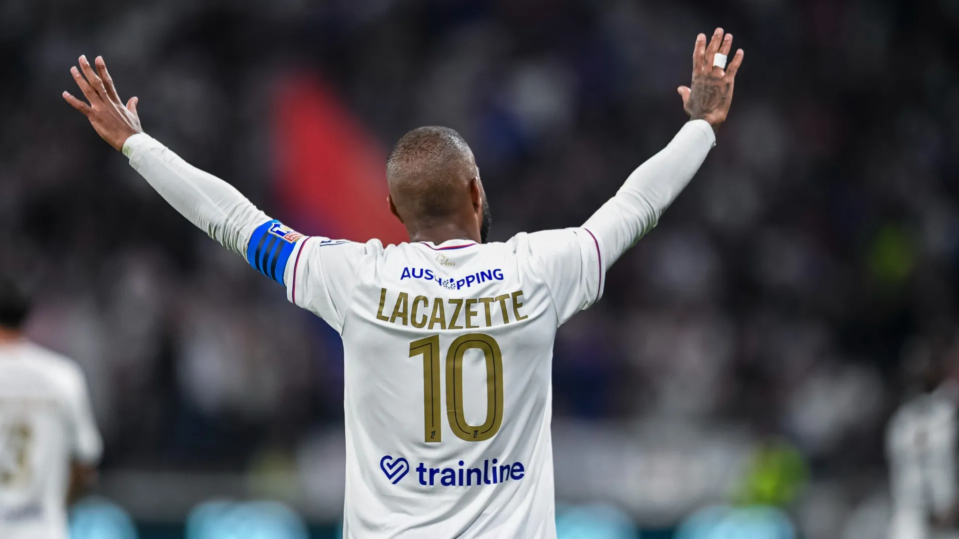 lacazette_1qflegsuj2k6o1fv5bsuiqel1n.jpg