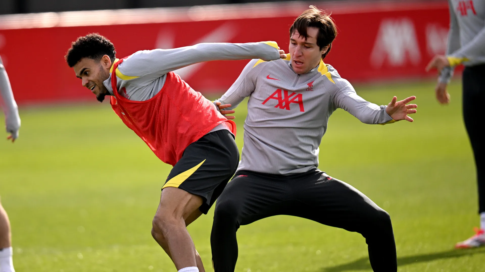 luis-diaz-and-federico-chiesa_scbfeuz24j801wne5si0a1dvr.jpg
