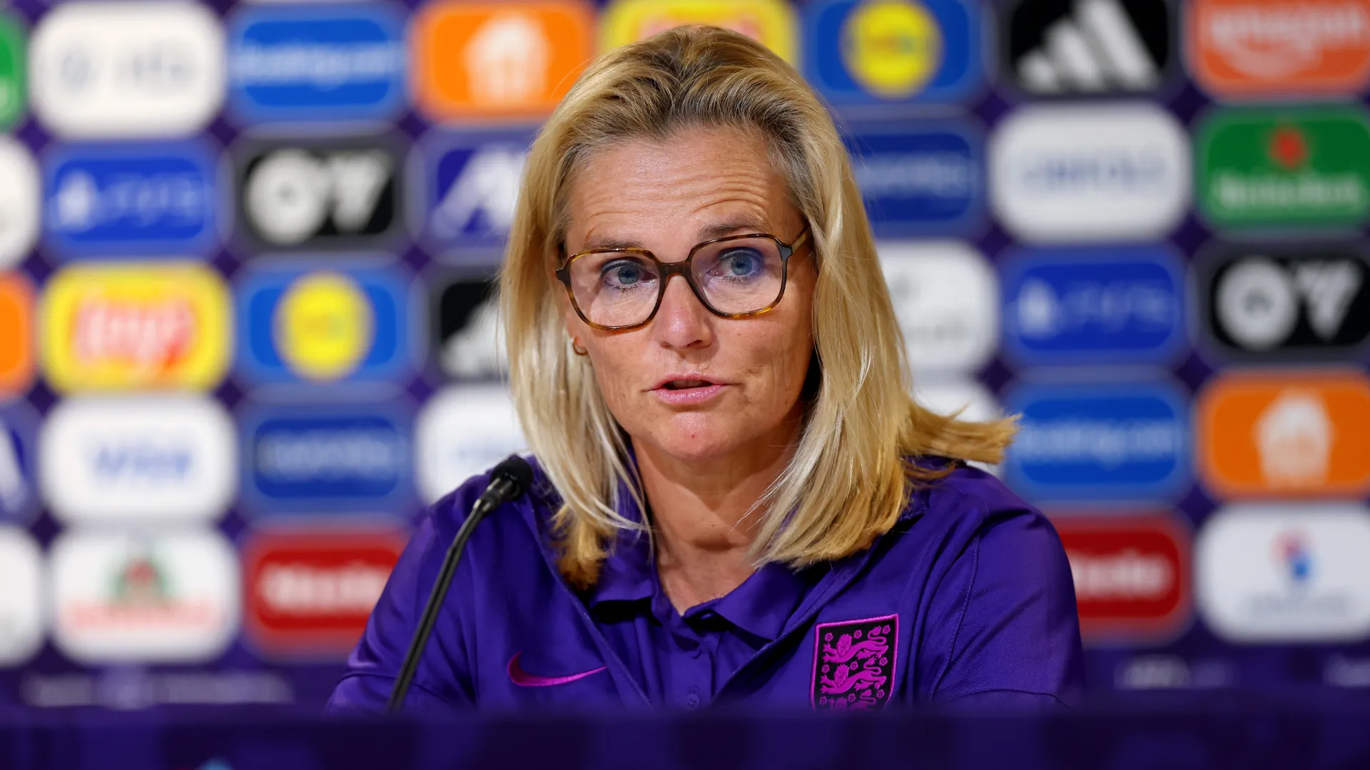 sarina-wiegman_xi5iufk4g53b1daldgtn1urgb.png
