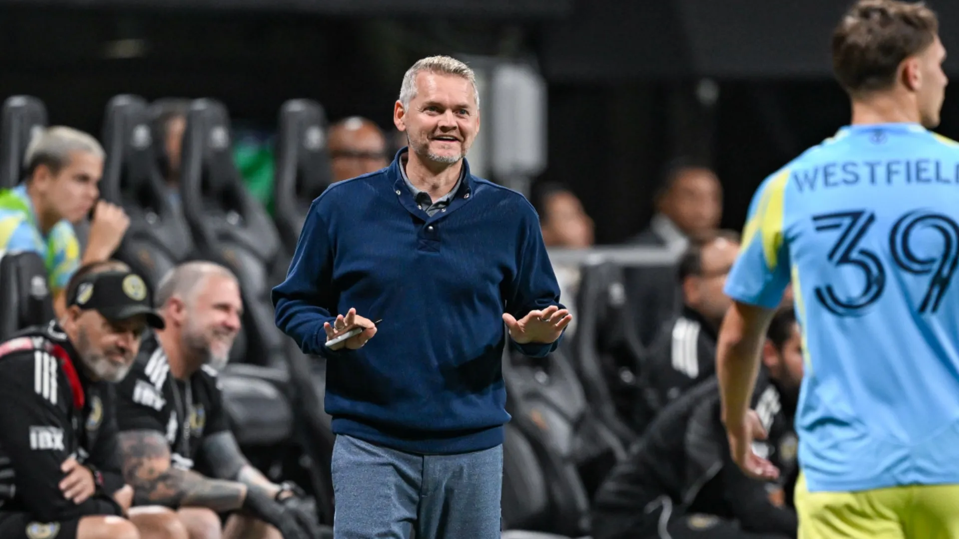 bradley-carnell_7g8652dxeej61v001i6co4bg2.jpg