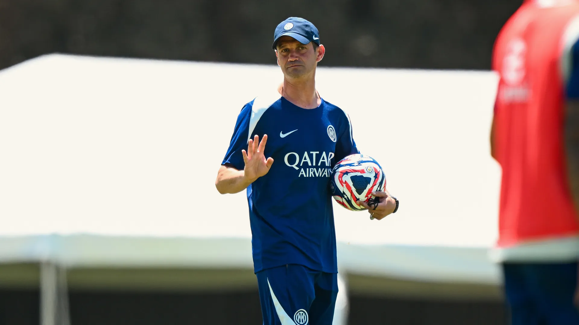 cristian-chivu_15c0urfa2nreo1l5bb9bre01yj.png