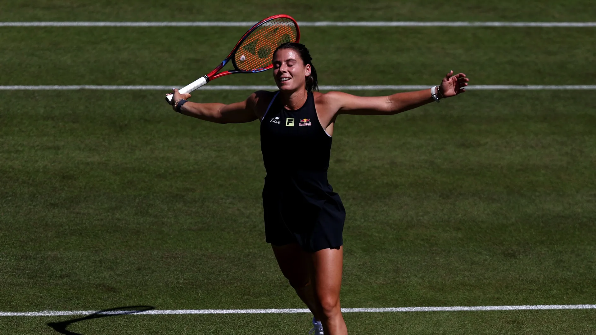 emma-navarro_1sni56w0bh9s81c28akbd1t3q6.png