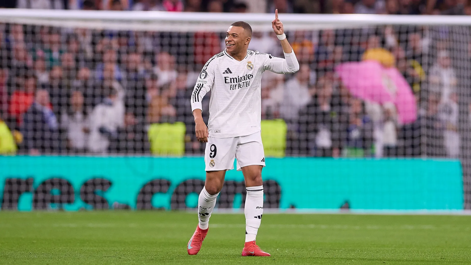 kylian-mbappe_37bp1plwvden1hv63agm3099l.jpg