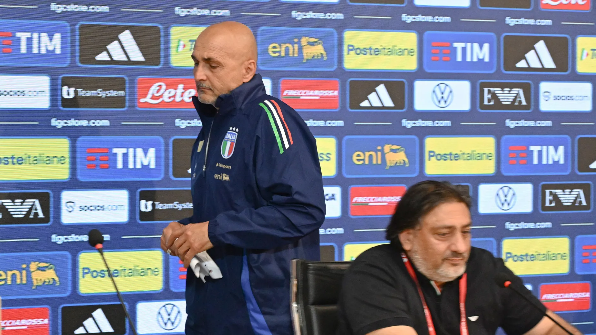 luciano-spalletti_6os8xfp1rass1e4s7awdx0k7j.png