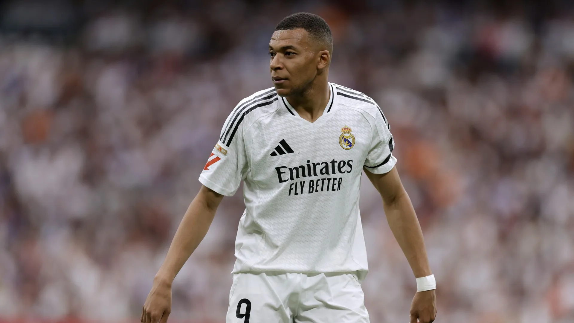 mbappe_iwnbyf9jza6d17818b2sm2eoc.jpg