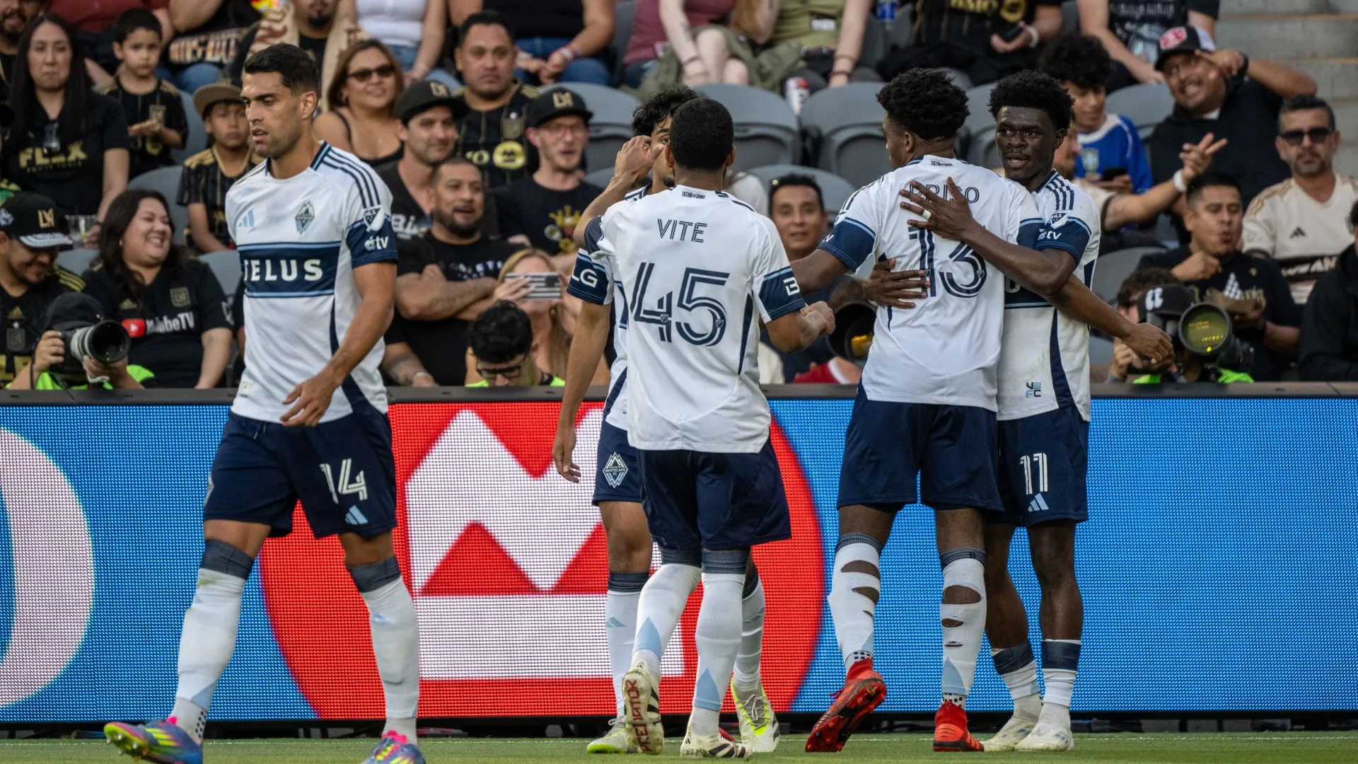 whitecaps_1rpalxvm5jheh1wris42stzf8w.jpg