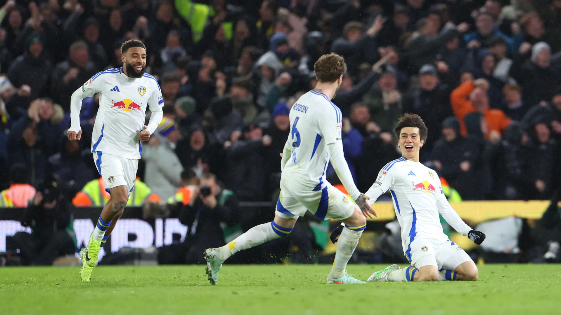 leeds-united_10j0adpvje6ro13whzrtjtwyuz.png