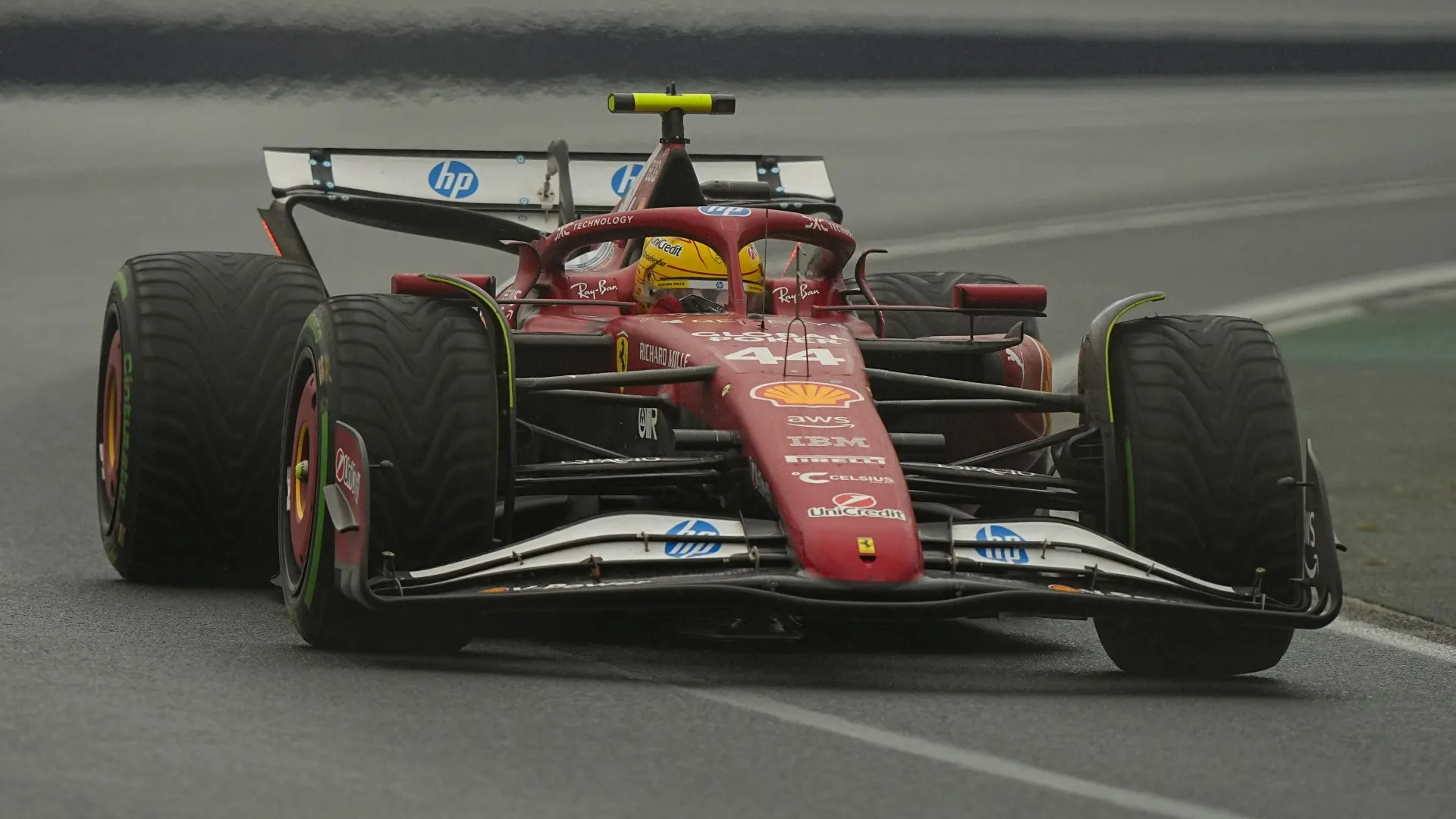 lewis-hamilton_436fxjz7oiio1w99phtg19nqh.jpg