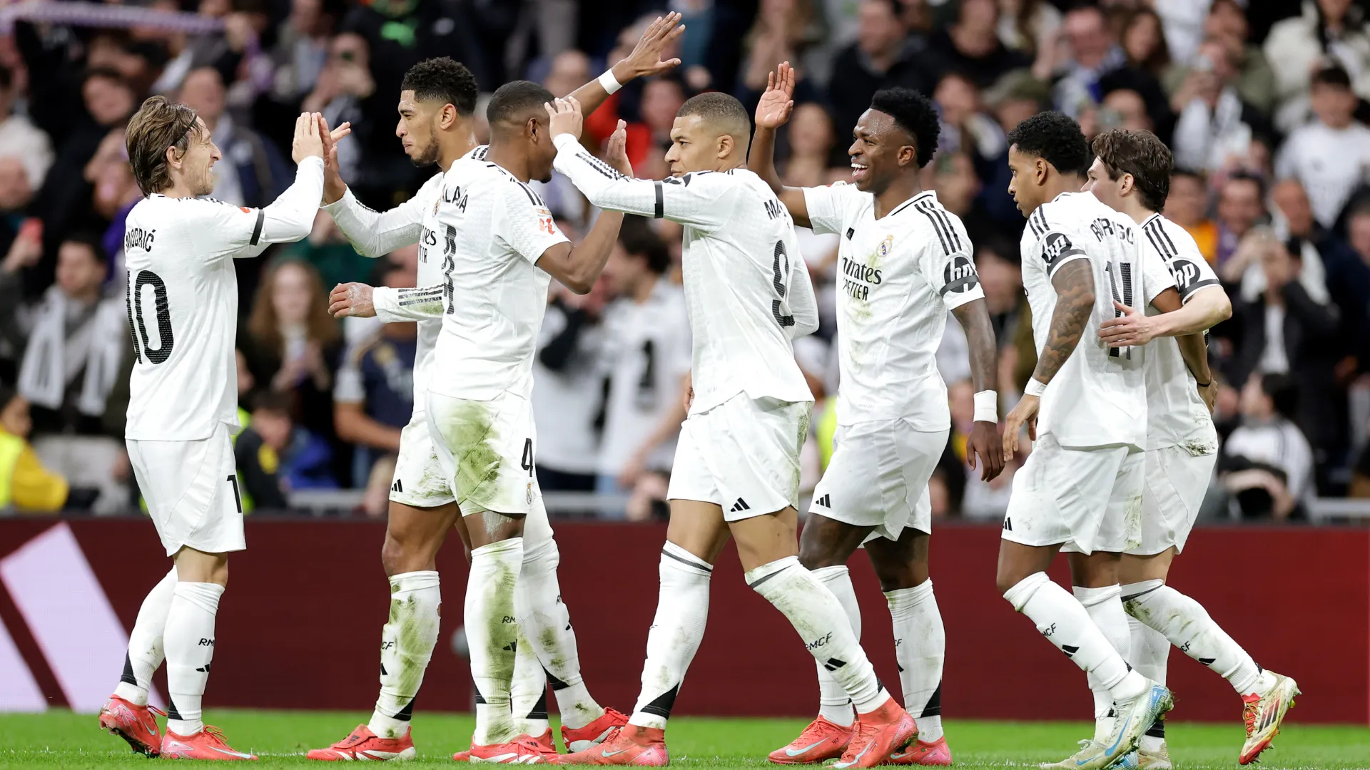 real-madrid_1vfn81tik4bwt1fu4g3bsgx8uq.png