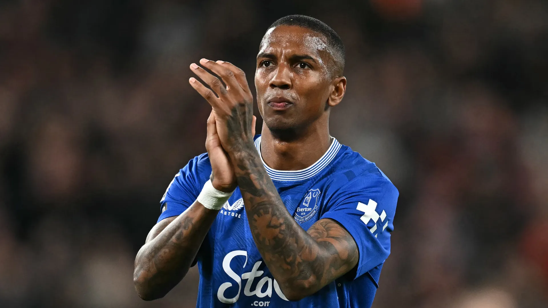 ashley-young_yyj8ywhfdvl91vxj4rjyxjni8.png