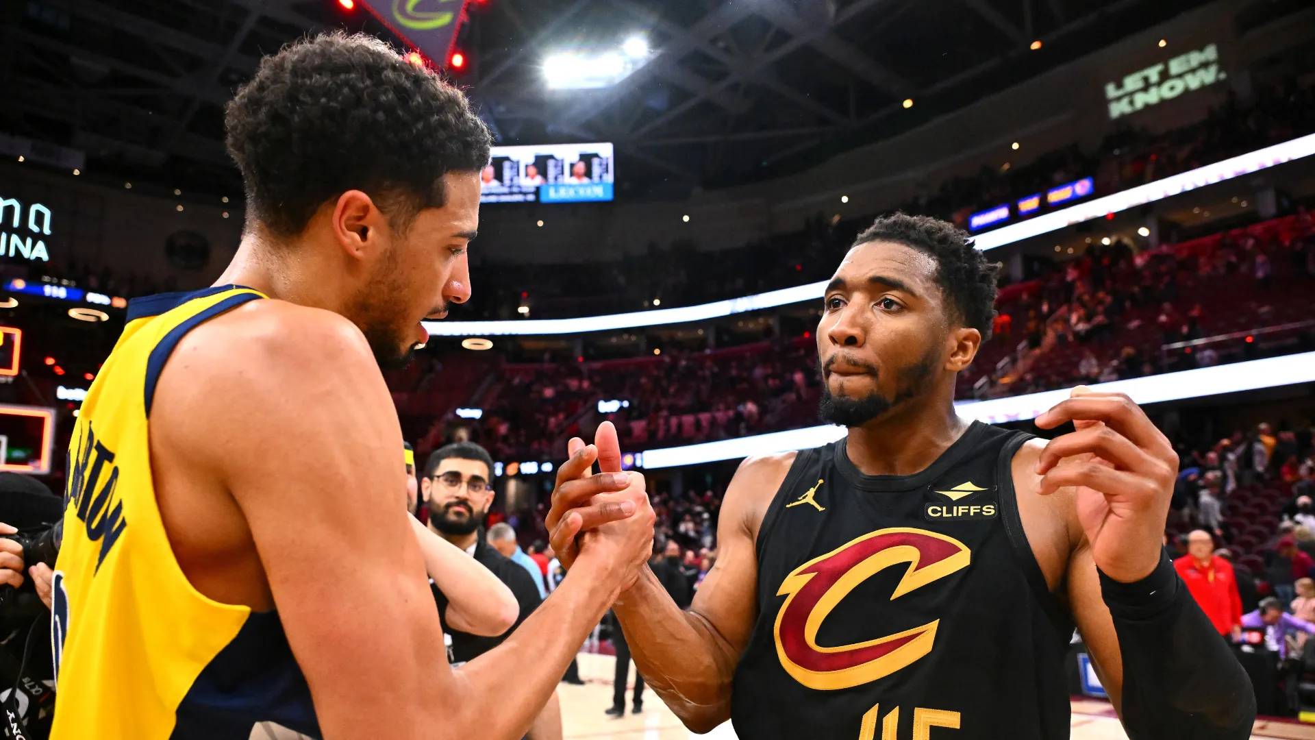 donovan-mitchell_1ic84zizt8p051ezbw040yxywx.png